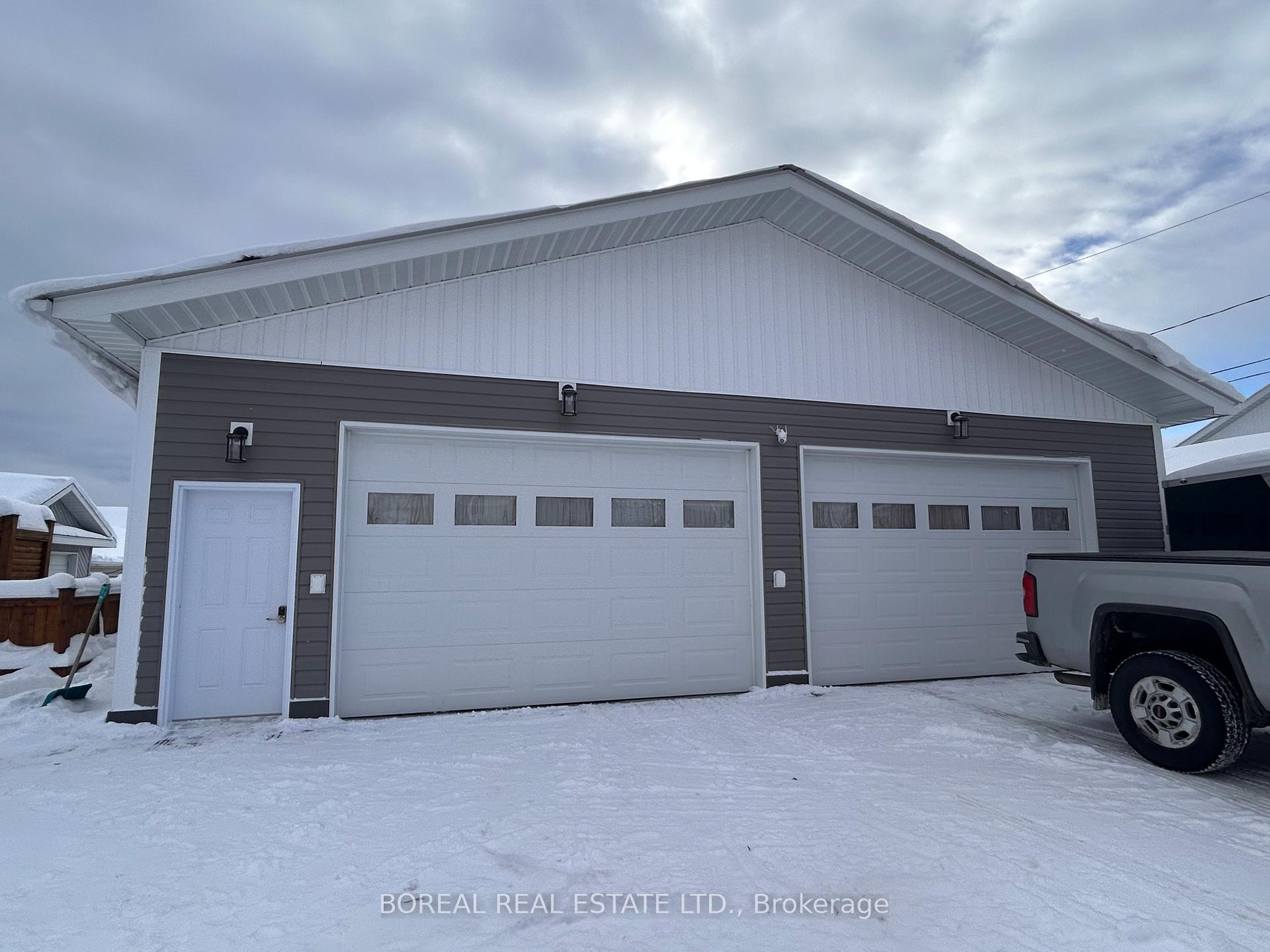 Photo 32 of 95 Alexandra Avenue, Cochrane — HOMEH