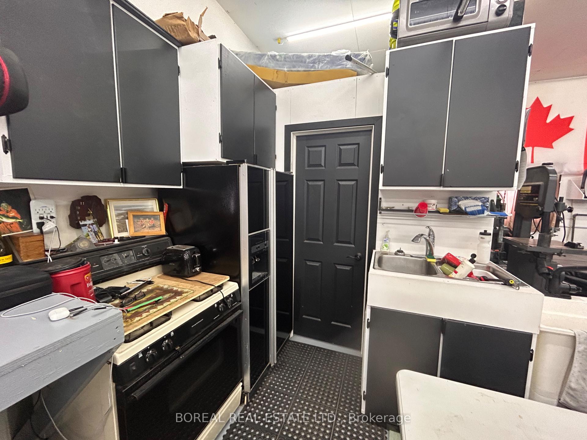 Photo 38 of 95 Alexandra Avenue, Cochrane — HOMEH