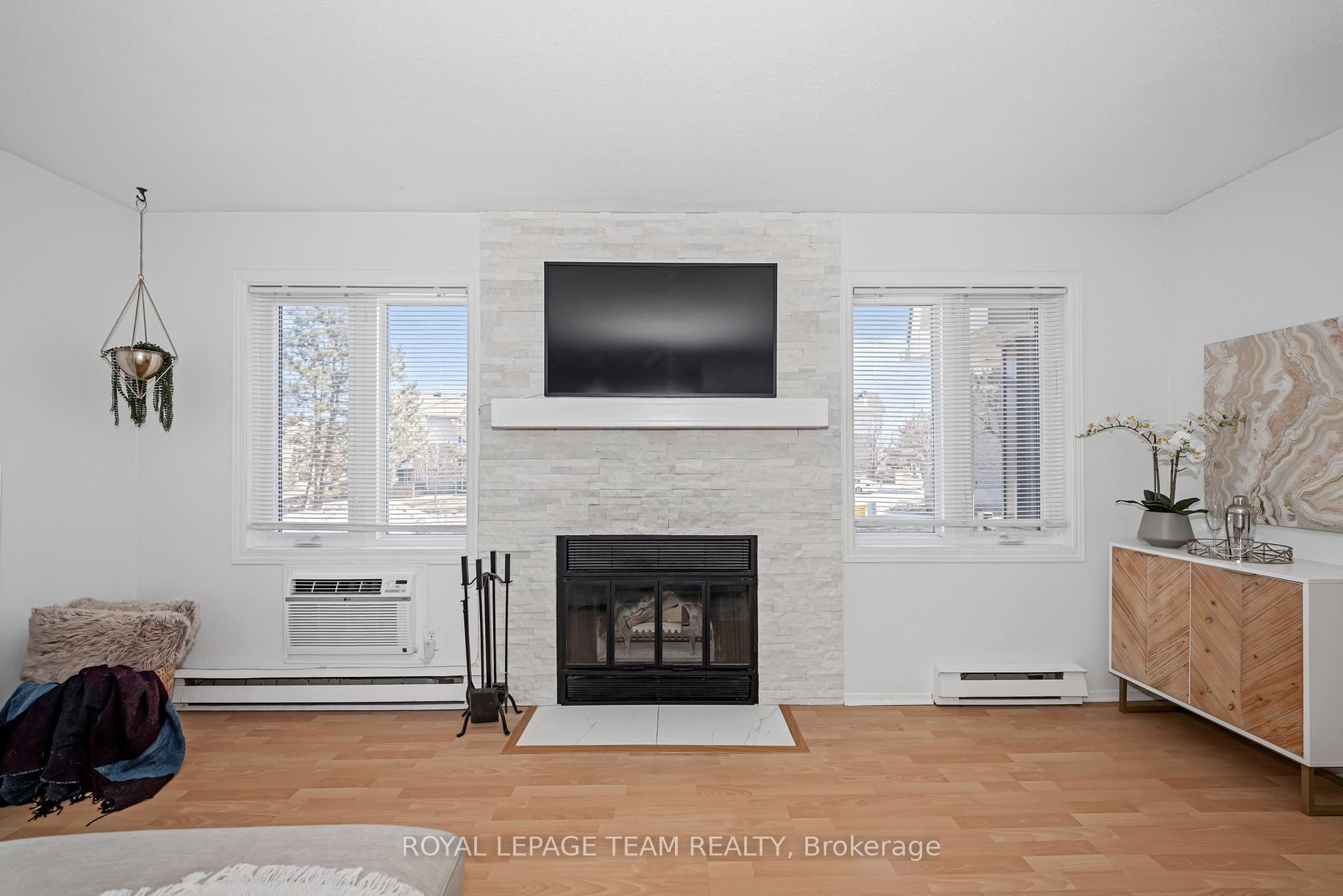 Photo 8 of Unit 5, 5 Timberview Way, Ottawa, Westcliffe Estates — HOMEH