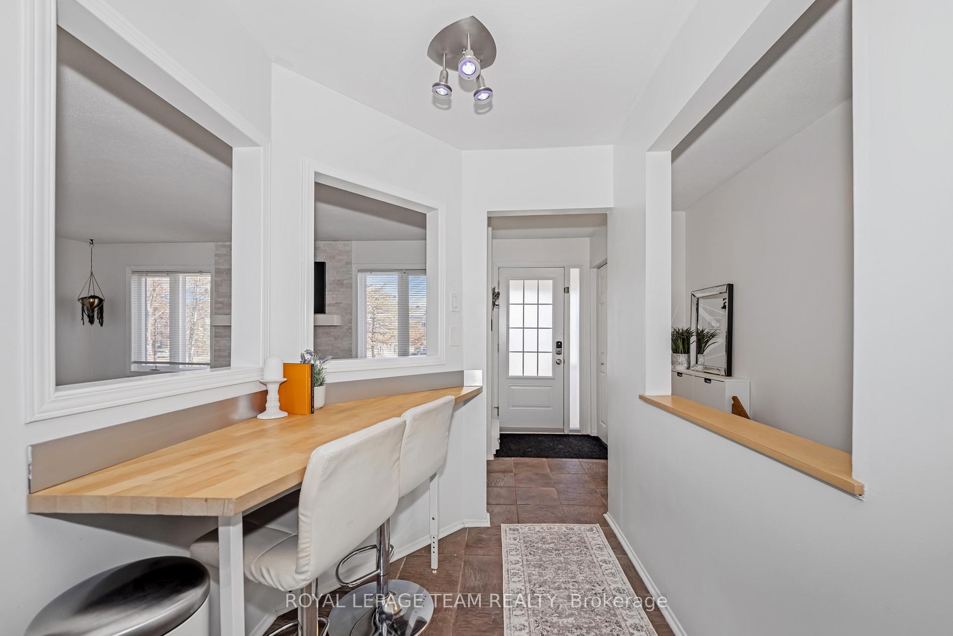 Photo 14 of Unit 5, 5 Timberview Way, Ottawa, Westcliffe Estates — HOMEH