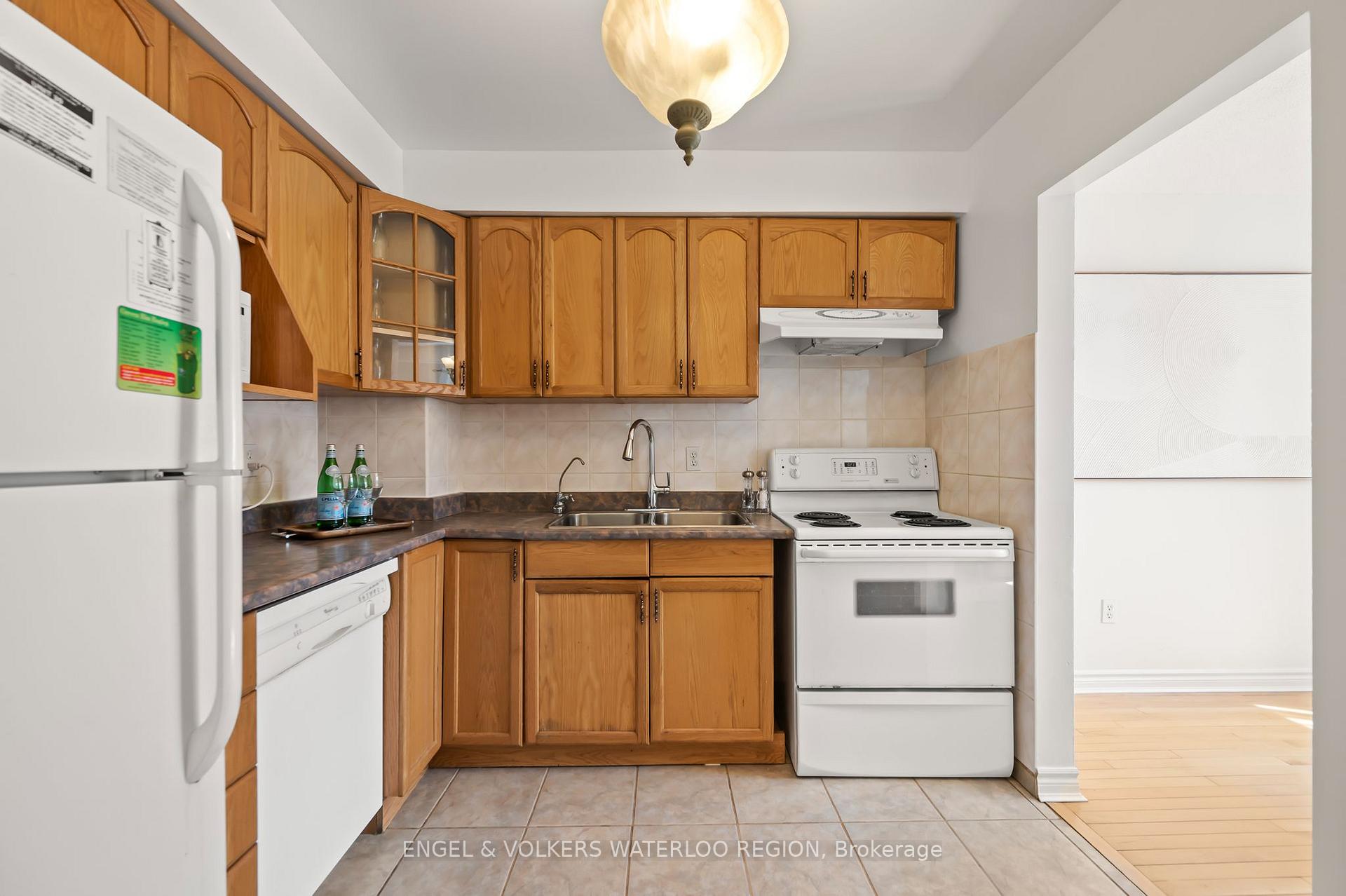 Photo 17 of Unit 39, 51 Paulander Drive, Kitchener — HOMEH