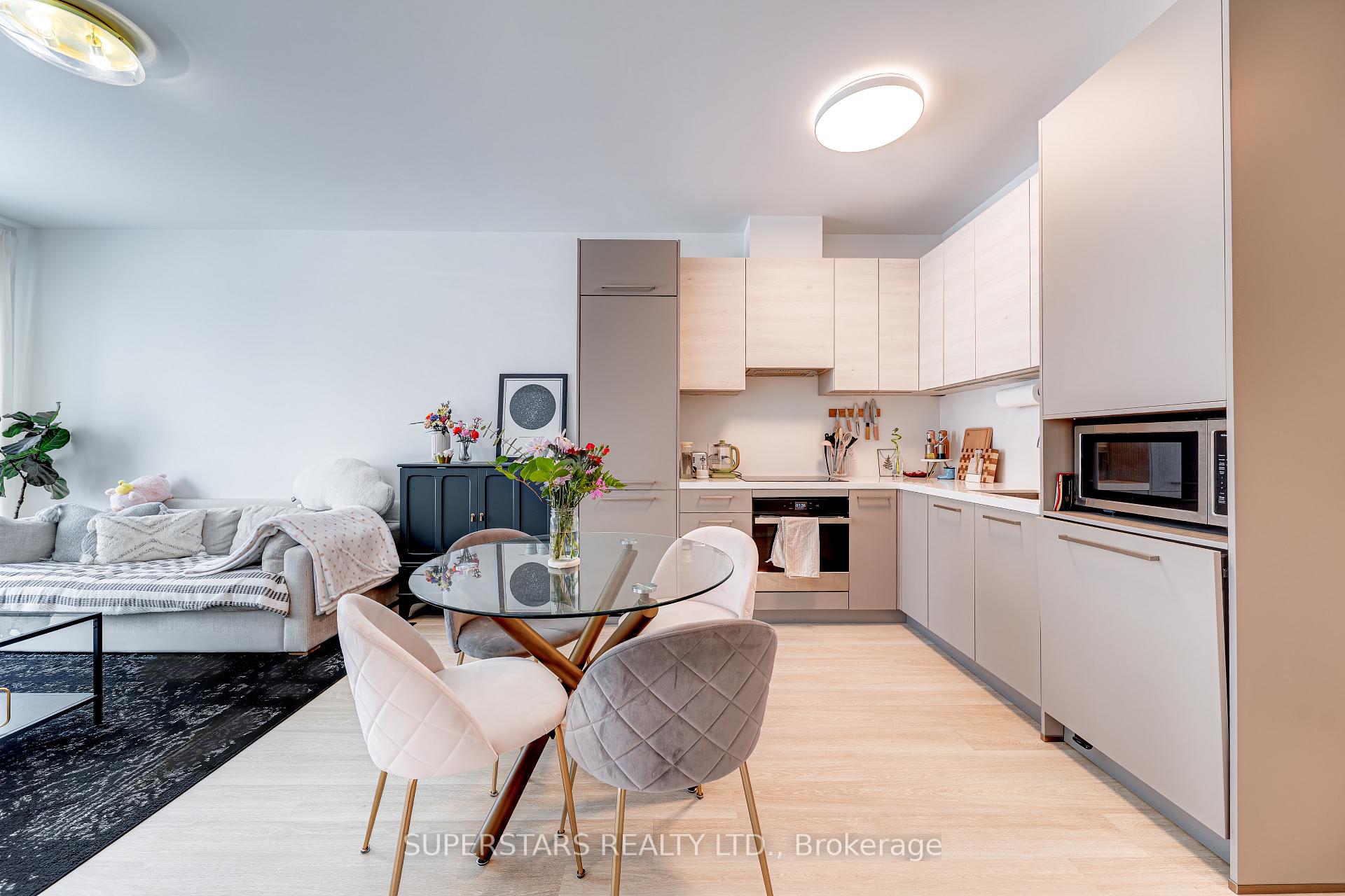 Photo 4 of Unit 203, 12 Gandhi Lane, Markham, Commerce Valley — HOMEH