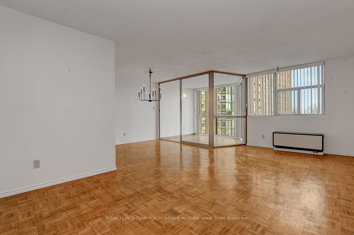 Photo 10 of Unit 412, 2760 Carousel Crescent, Ottawa, Emerald Woods/Sawmill Creek — HOMEH