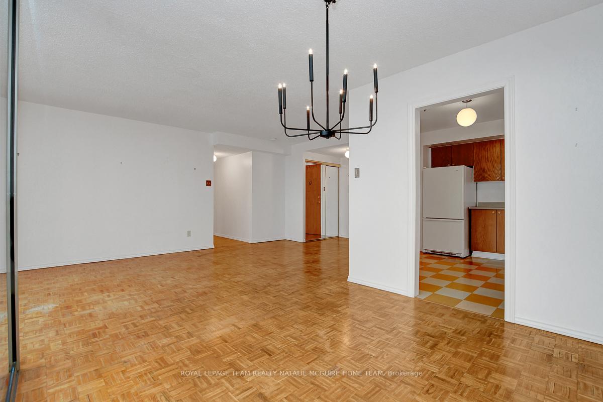 Photo 17 of Unit 412, 2760 Carousel Crescent, Ottawa, Emerald Woods/Sawmill Creek — HOMEH