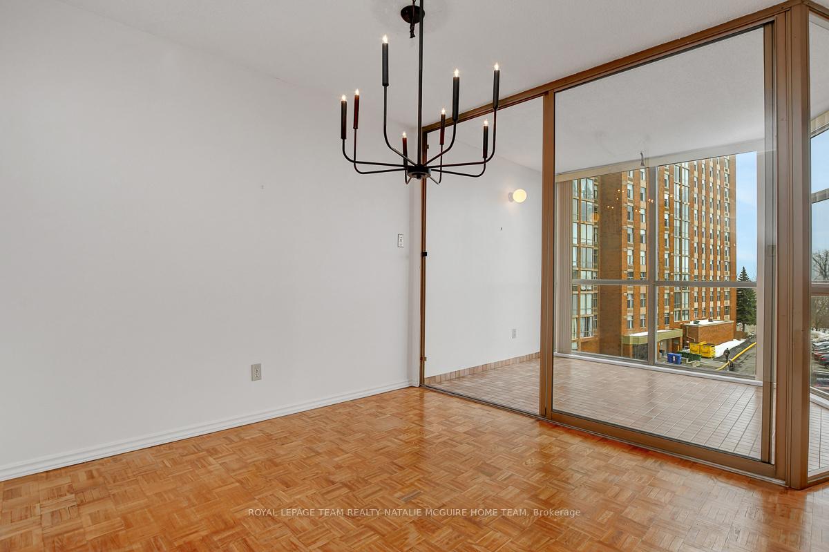 Photo 19 of Unit 412, 2760 Carousel Crescent, Ottawa, Emerald Woods/Sawmill Creek — HOMEH