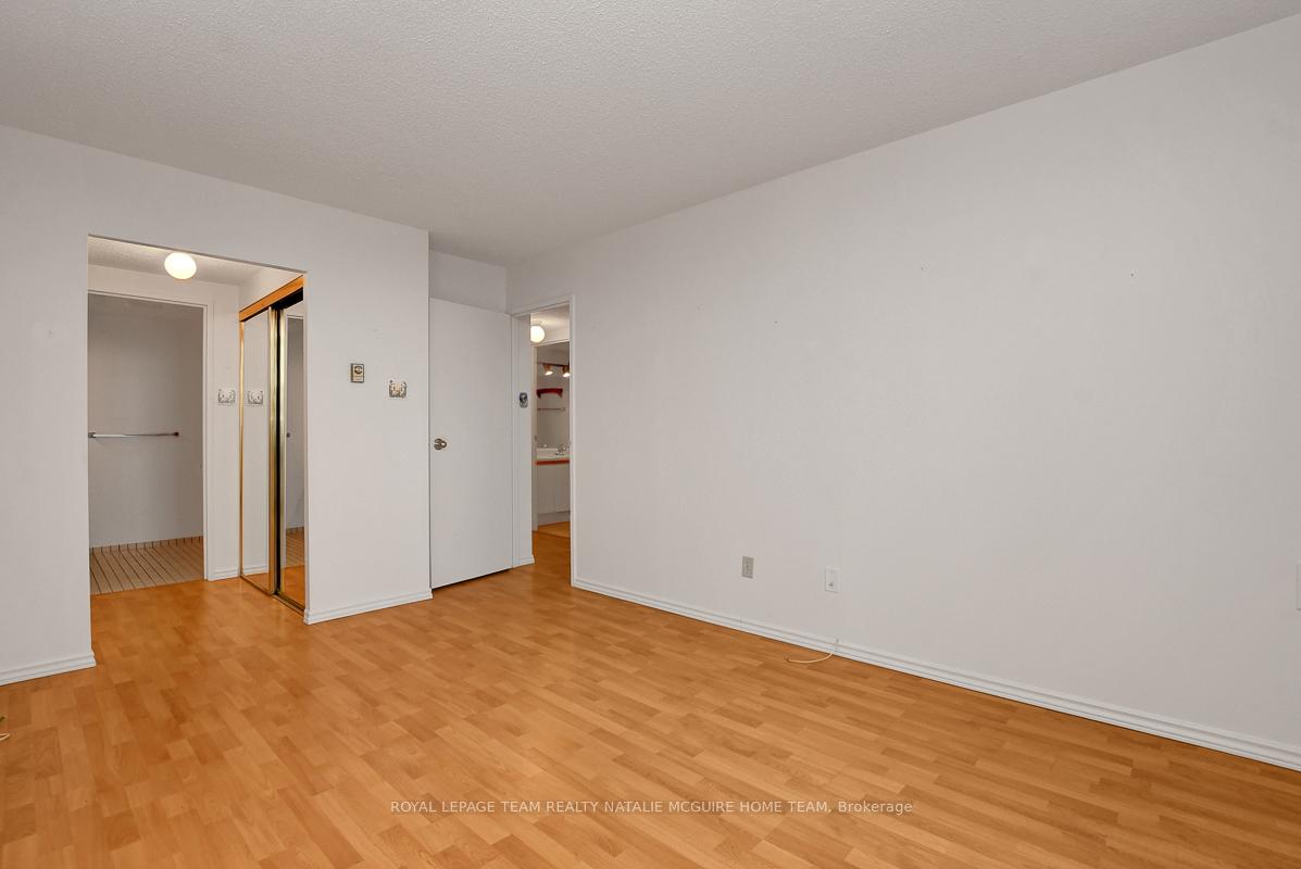 Photo 33 of Unit 412, 2760 Carousel Crescent, Ottawa, Emerald Woods/Sawmill Creek — HOMEH