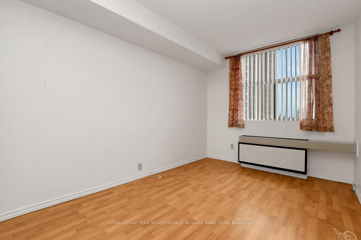 Photo 38 of Unit 412, 2760 Carousel Crescent, Ottawa, Emerald Woods/Sawmill Creek — HOMEH