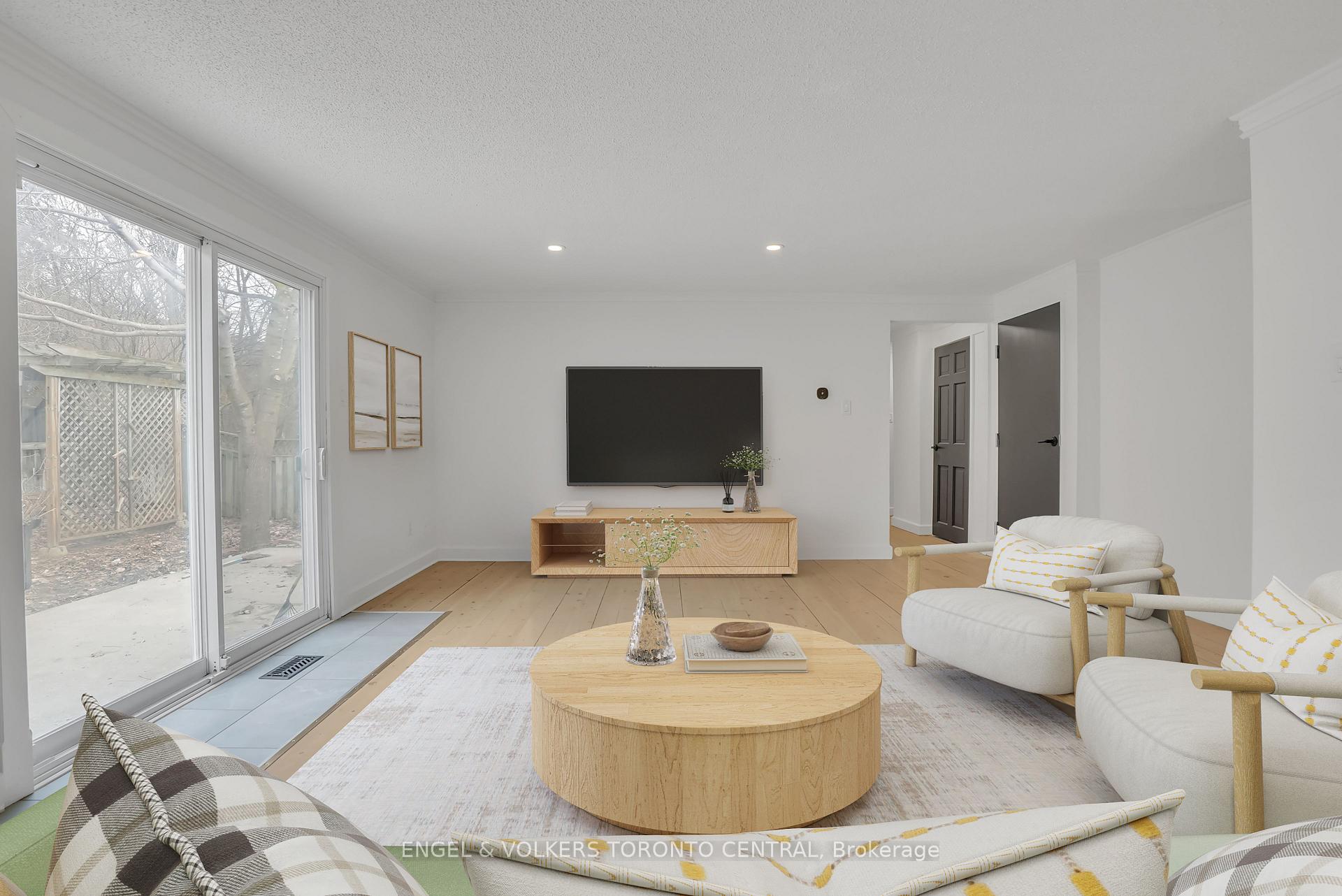 Photo 2 of 192 Edgehill Drive, Barrie, 400 North — HOMEH