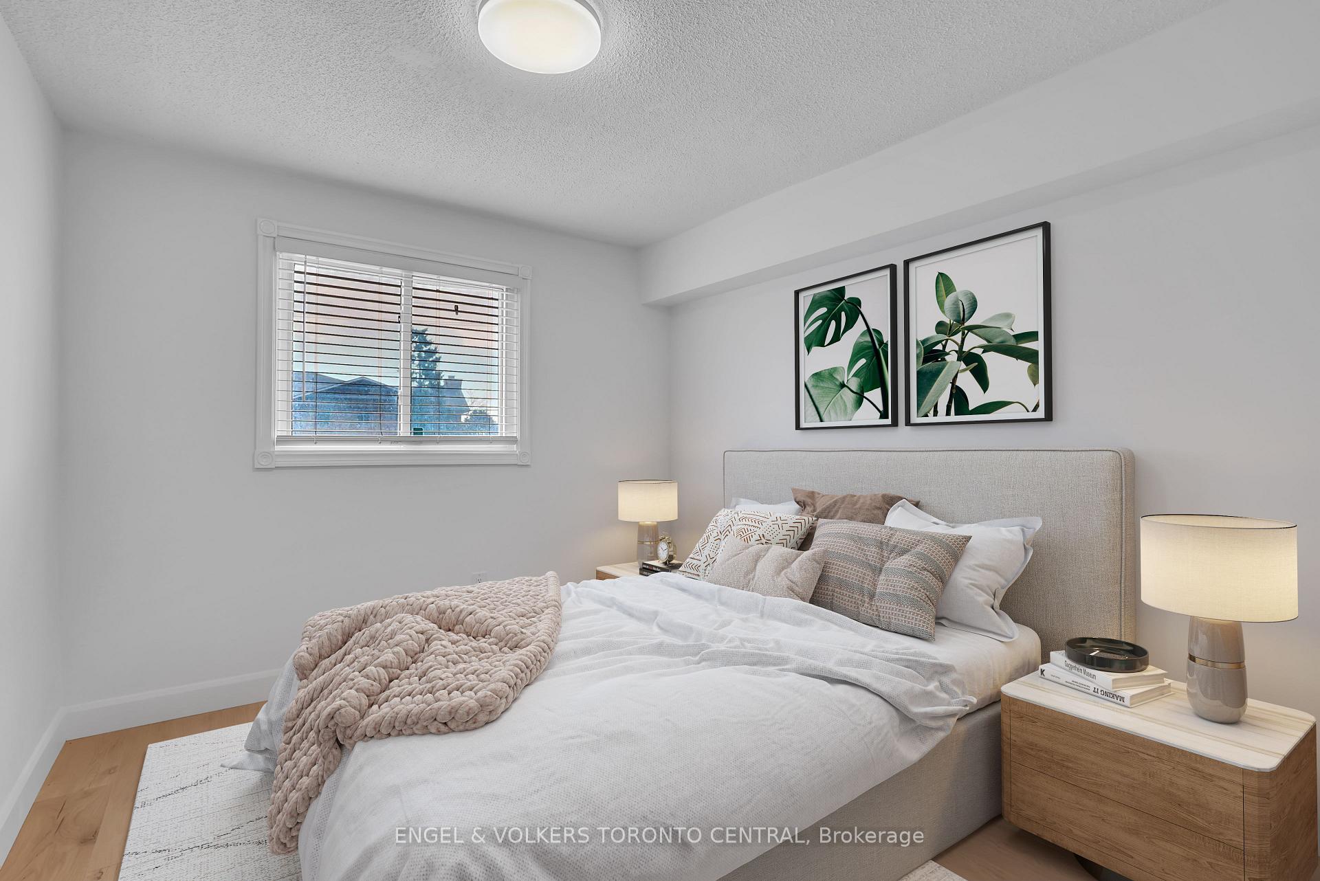 Photo 24 of 192 Edgehill Drive, Barrie, 400 North — HOMEH