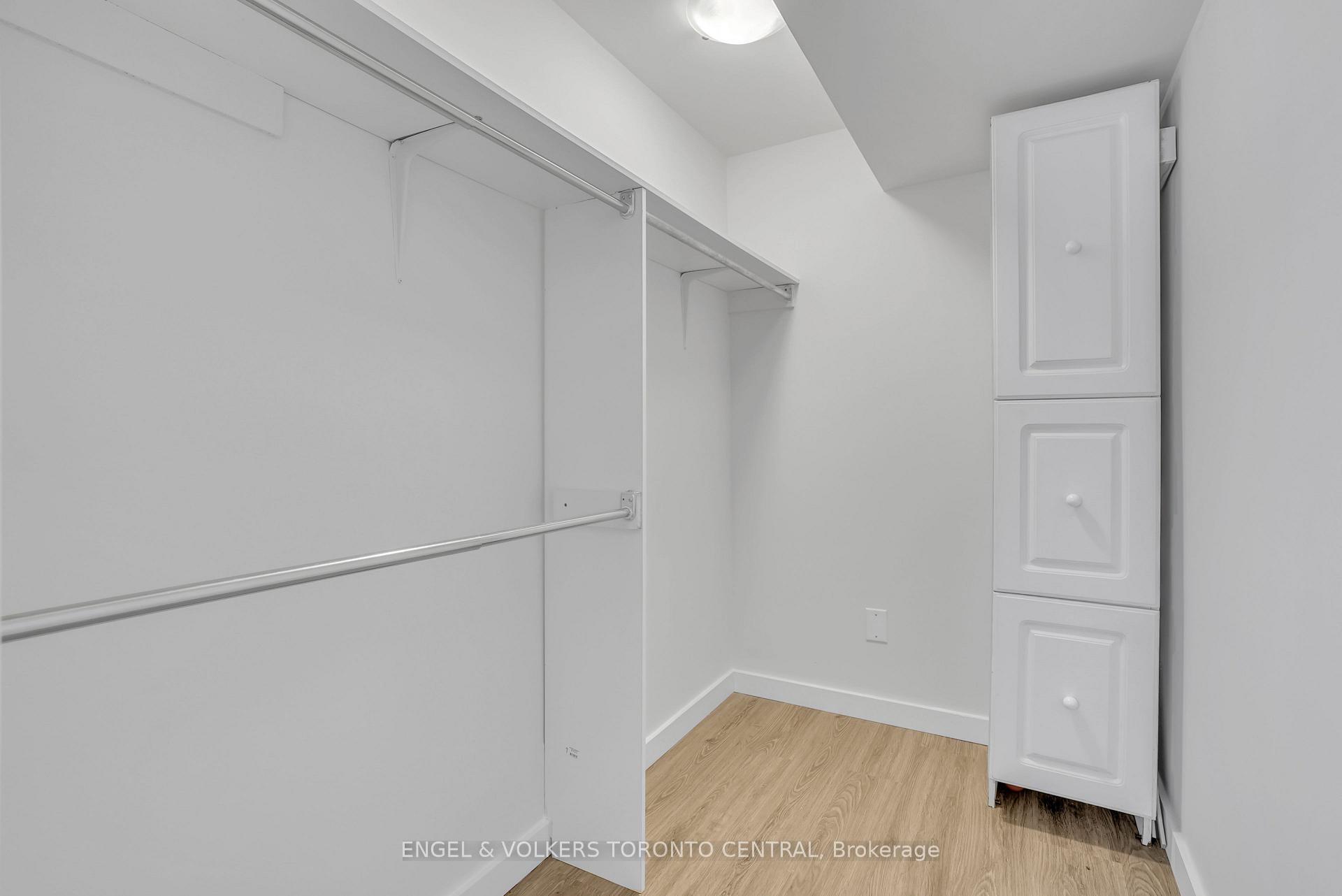 Photo 39 of 192 Edgehill Drive, Barrie, 400 North — HOMEH