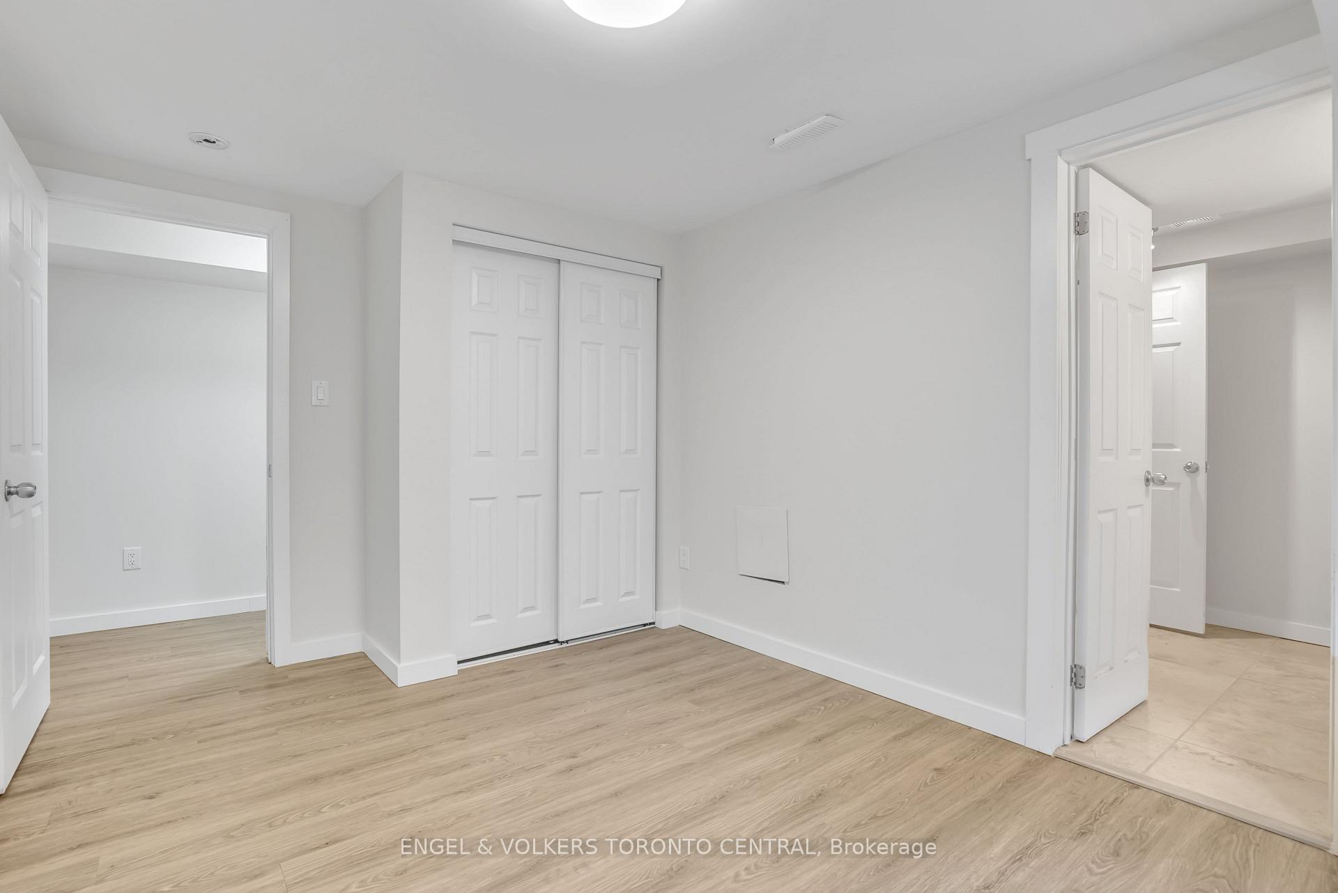 Photo 43 of 192 Edgehill Drive, Barrie, 400 North — HOMEH