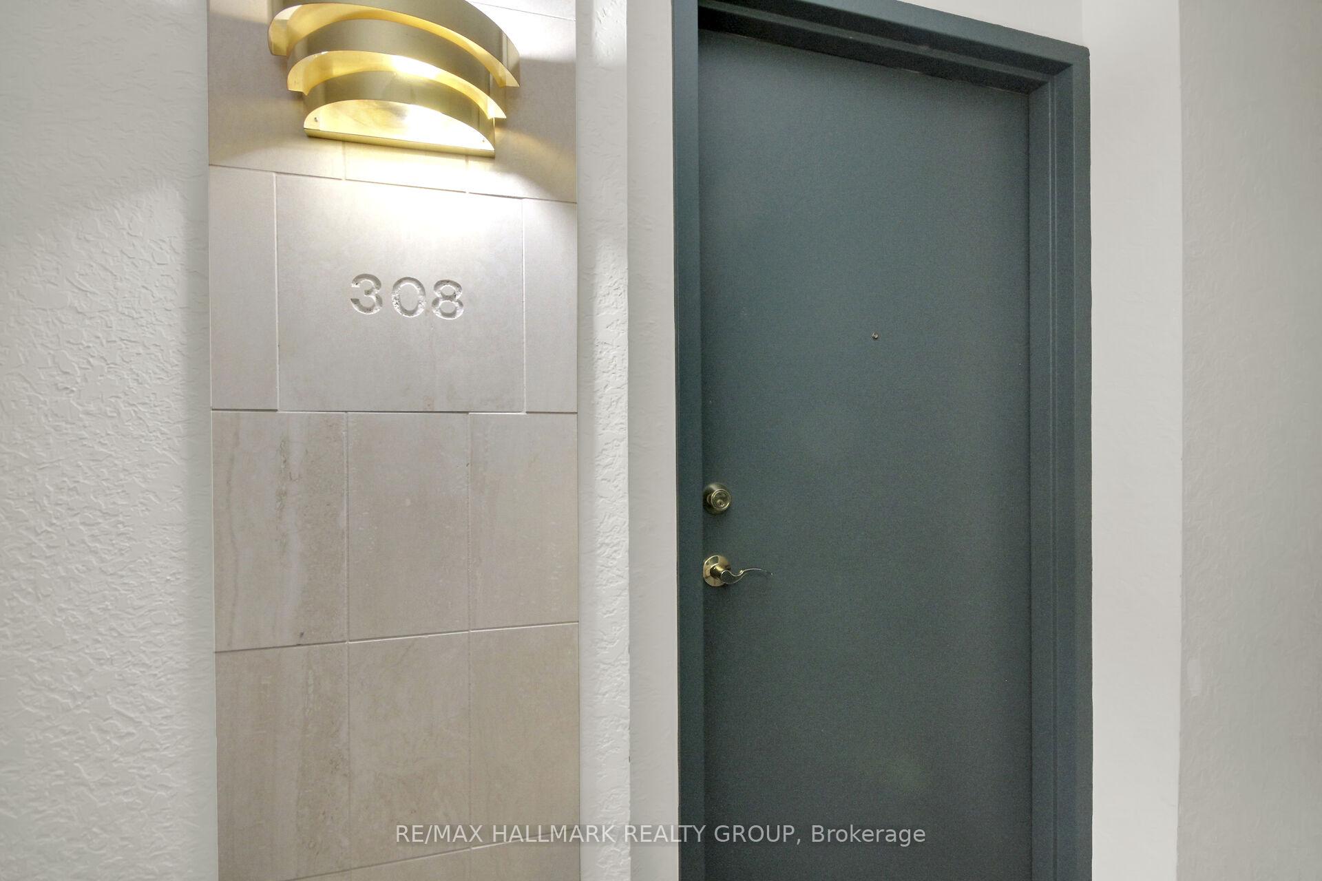 Photo 3 of Unit 308, 1025 Grenon Avenue, Ottawa, Fairfield Heights — HOMEH