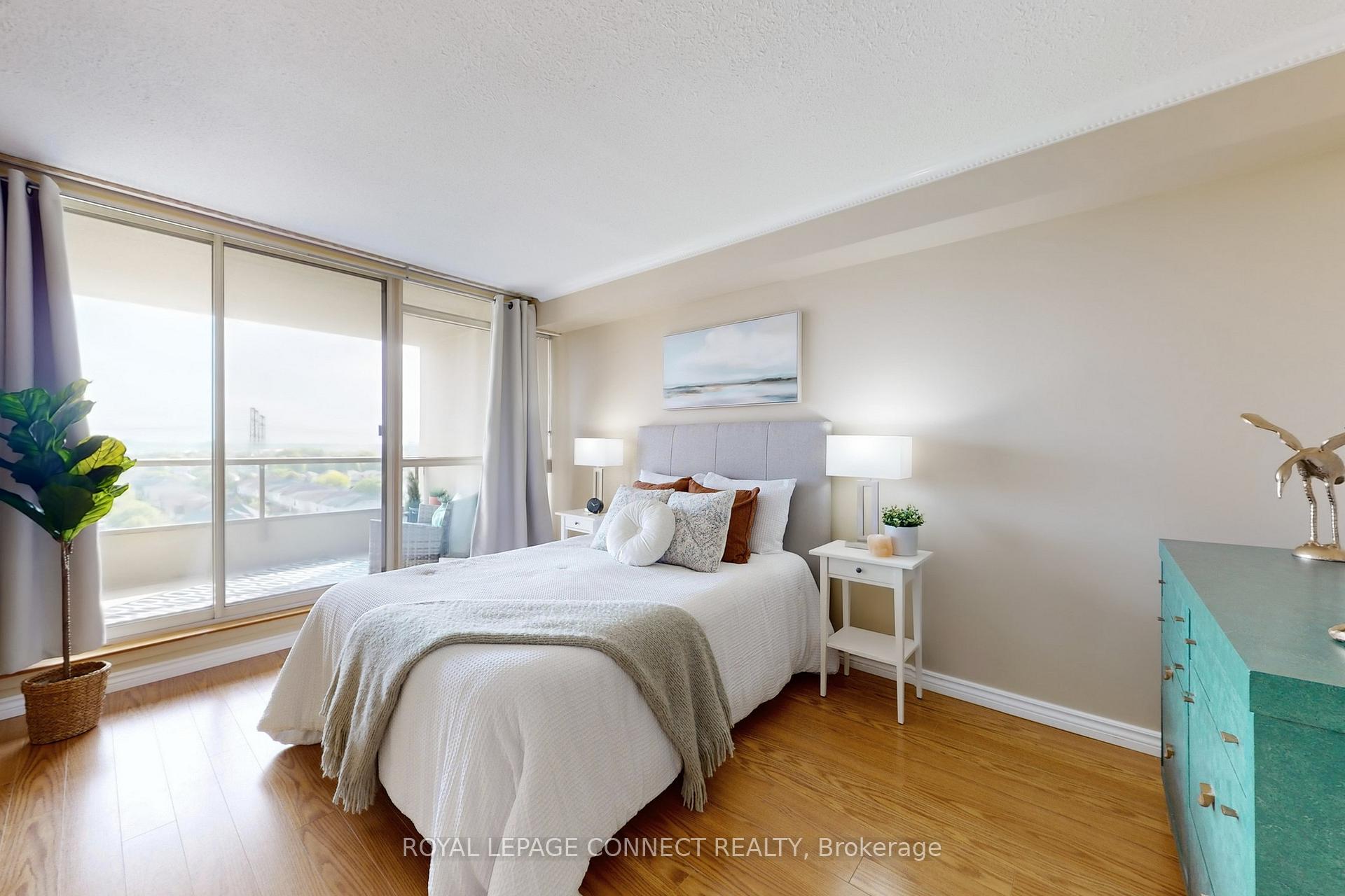 Photo 26 of Unit 901, 1890 Valley Farm Road, Pickering, Town Centre — HOMEH