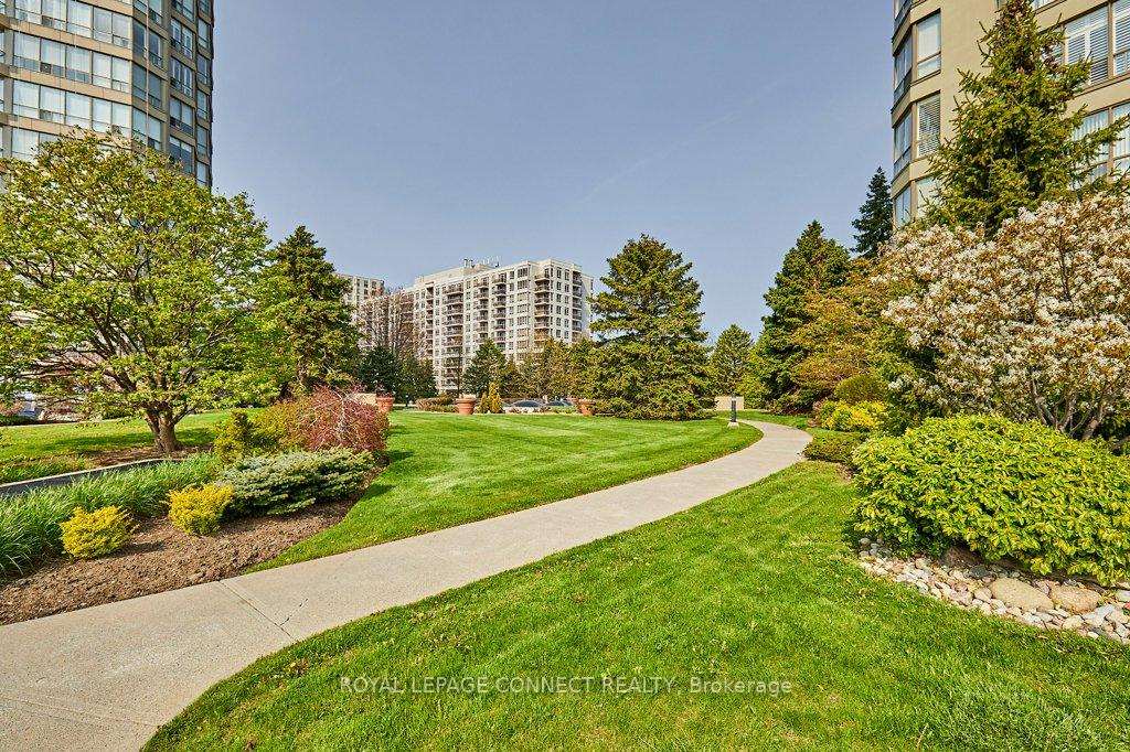 Photo 41 of Unit 901, 1890 Valley Farm Road, Pickering, Town Centre — HOMEH