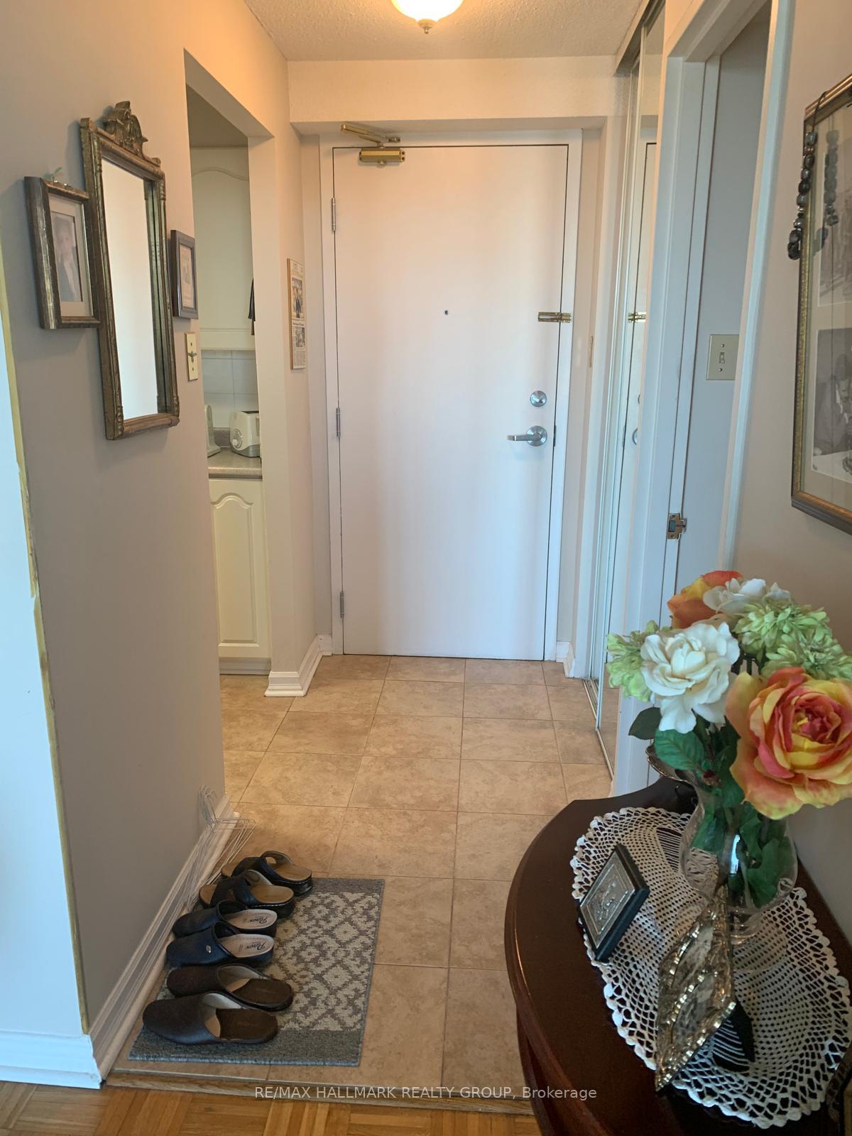 Photo 3 of Unit 606, 1440 Heron Road, Ottawa, Heron Gate — HOMEH