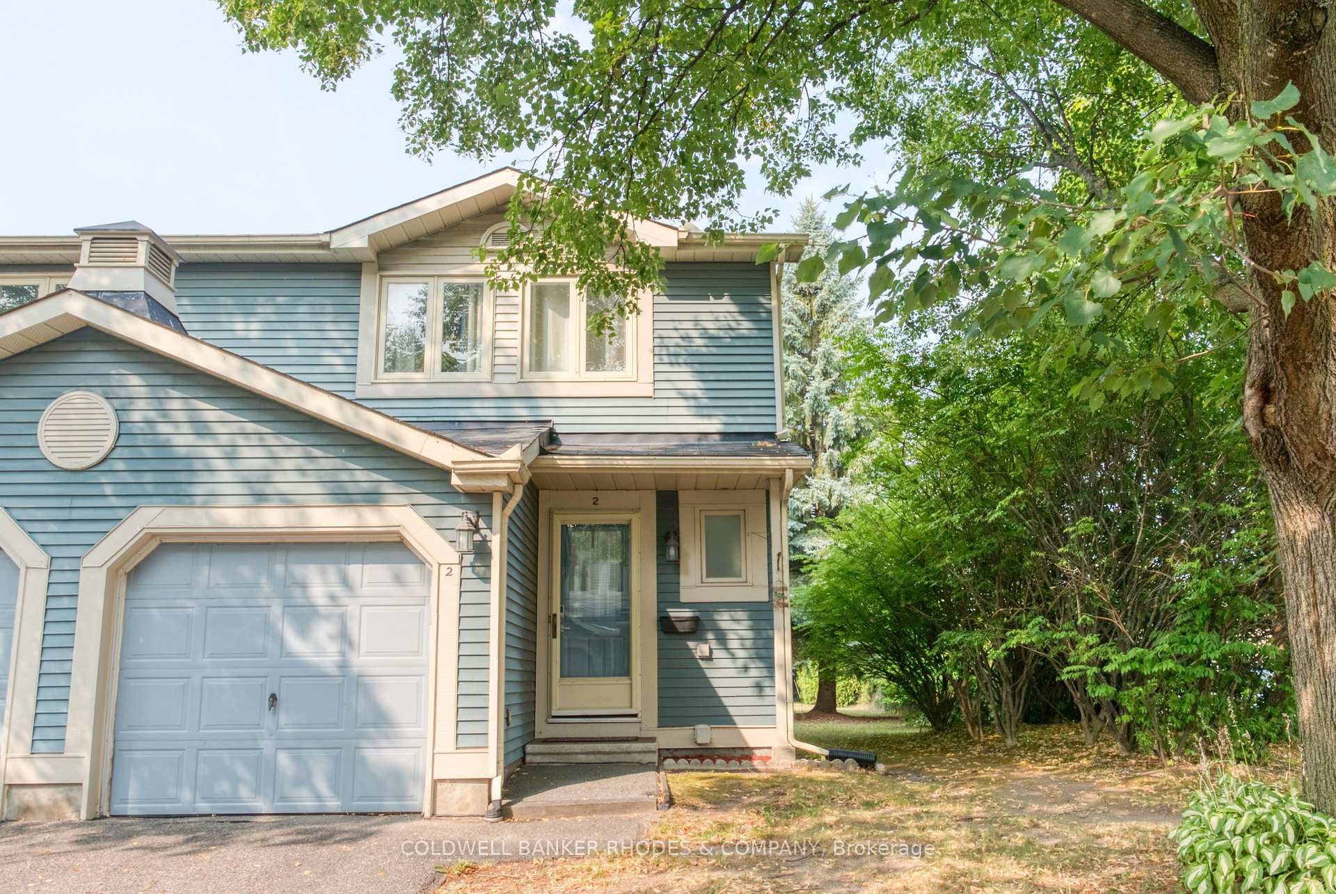 Photo 1 of 2 Saxton Private, Ottawa, Redwood Park — HOMEH