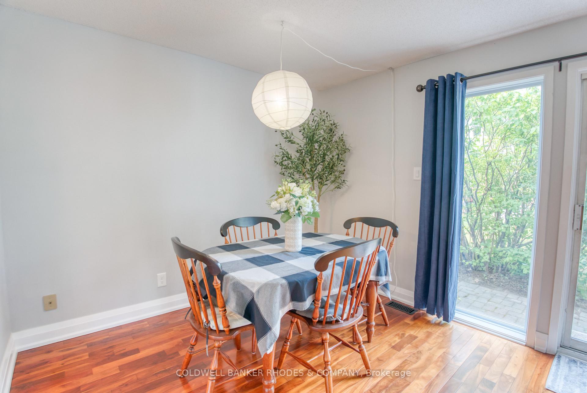 Photo 10 of 2 Saxton Private, Ottawa, Redwood Park — HOMEH