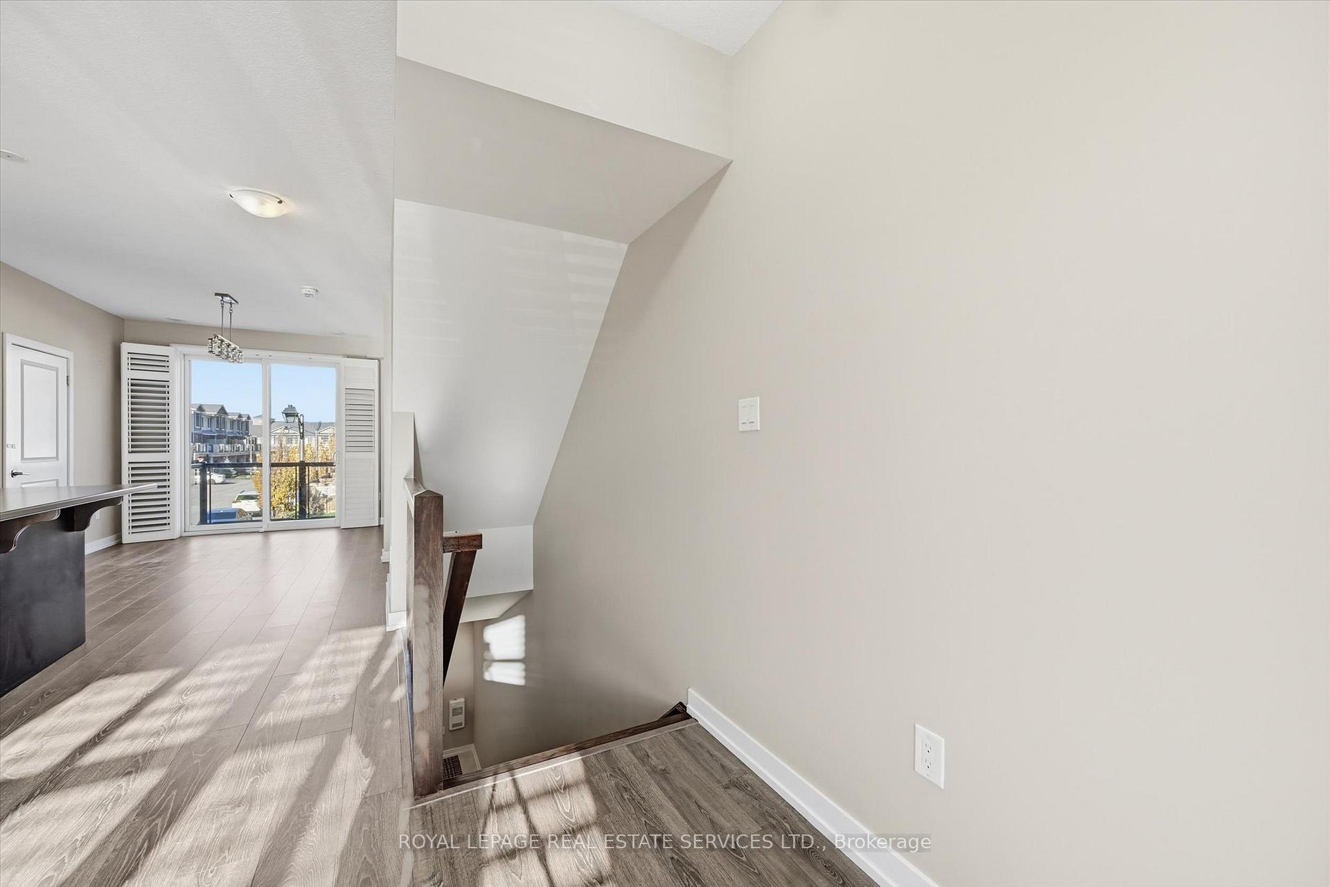 Photo 6 of 85 Esplanade Lane, Grimsby, Grimsby Beach — HOMEH