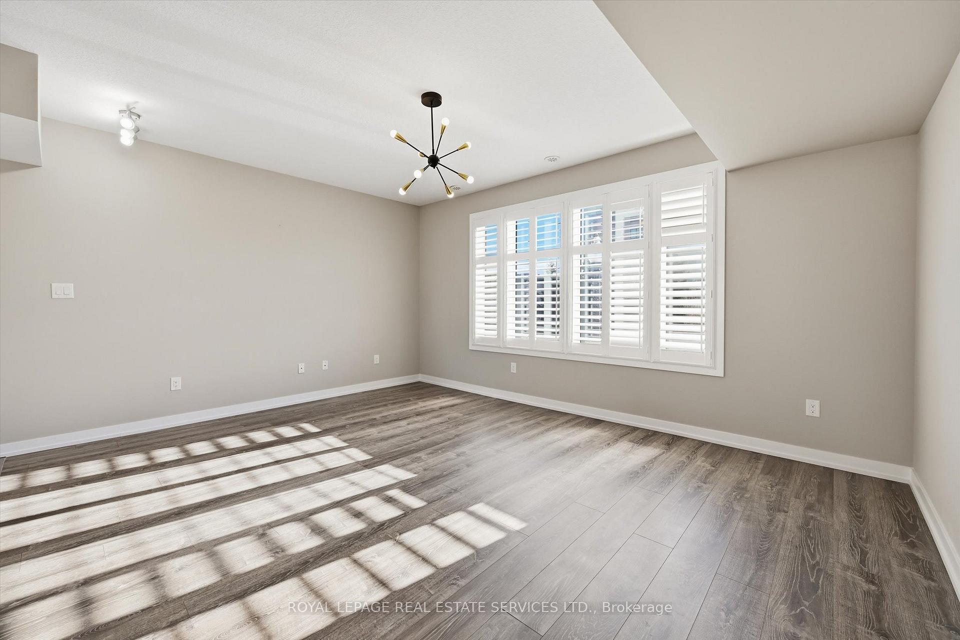 Photo 10 of 85 Esplanade Lane, Grimsby, Grimsby Beach — HOMEH