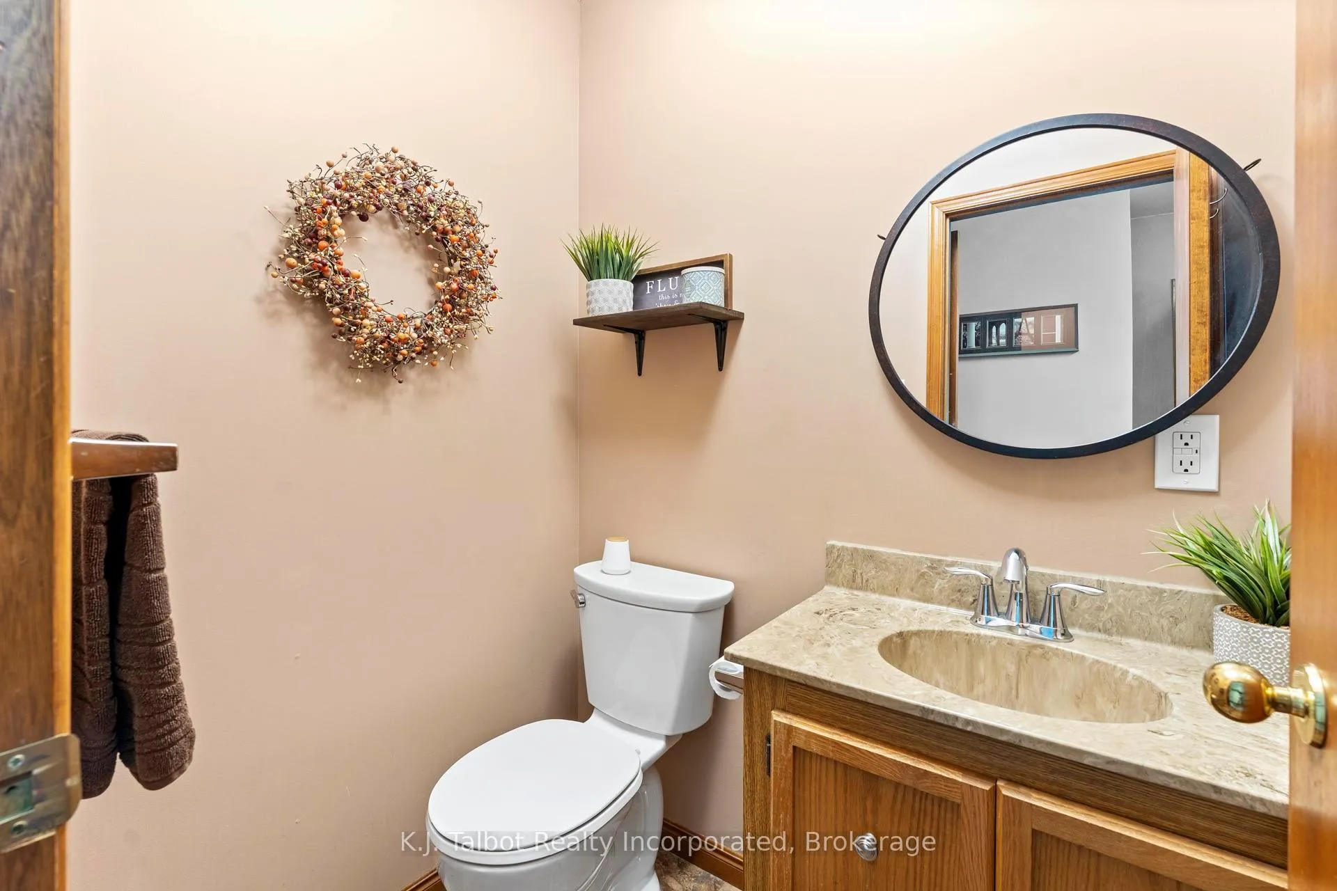 Photo 27 of 370 Eldon Street S, Goderich, Goderich (Town) — HOMEH