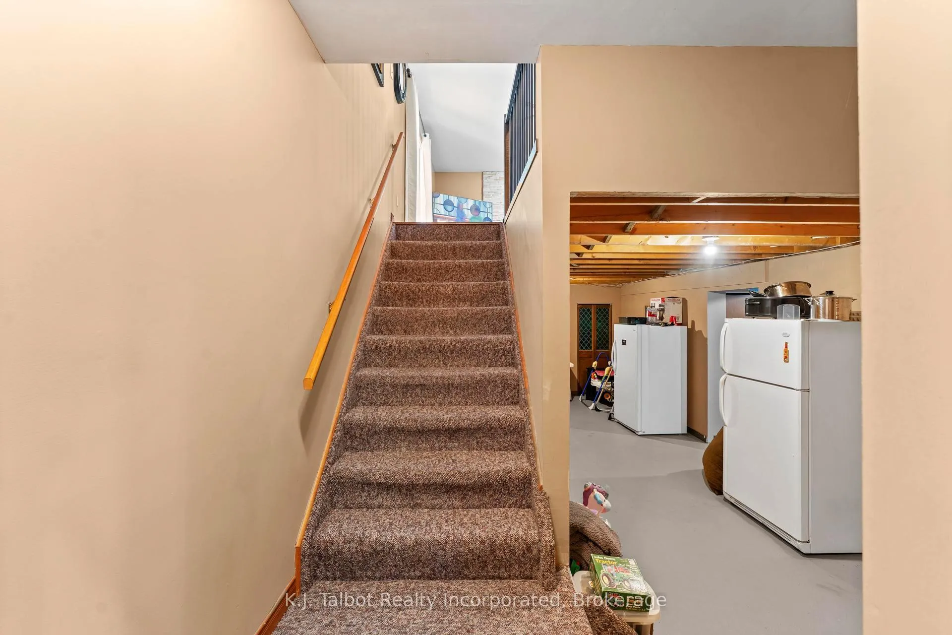 Photo 42 of 370 Eldon Street S, Goderich, Goderich (Town) — HOMEH