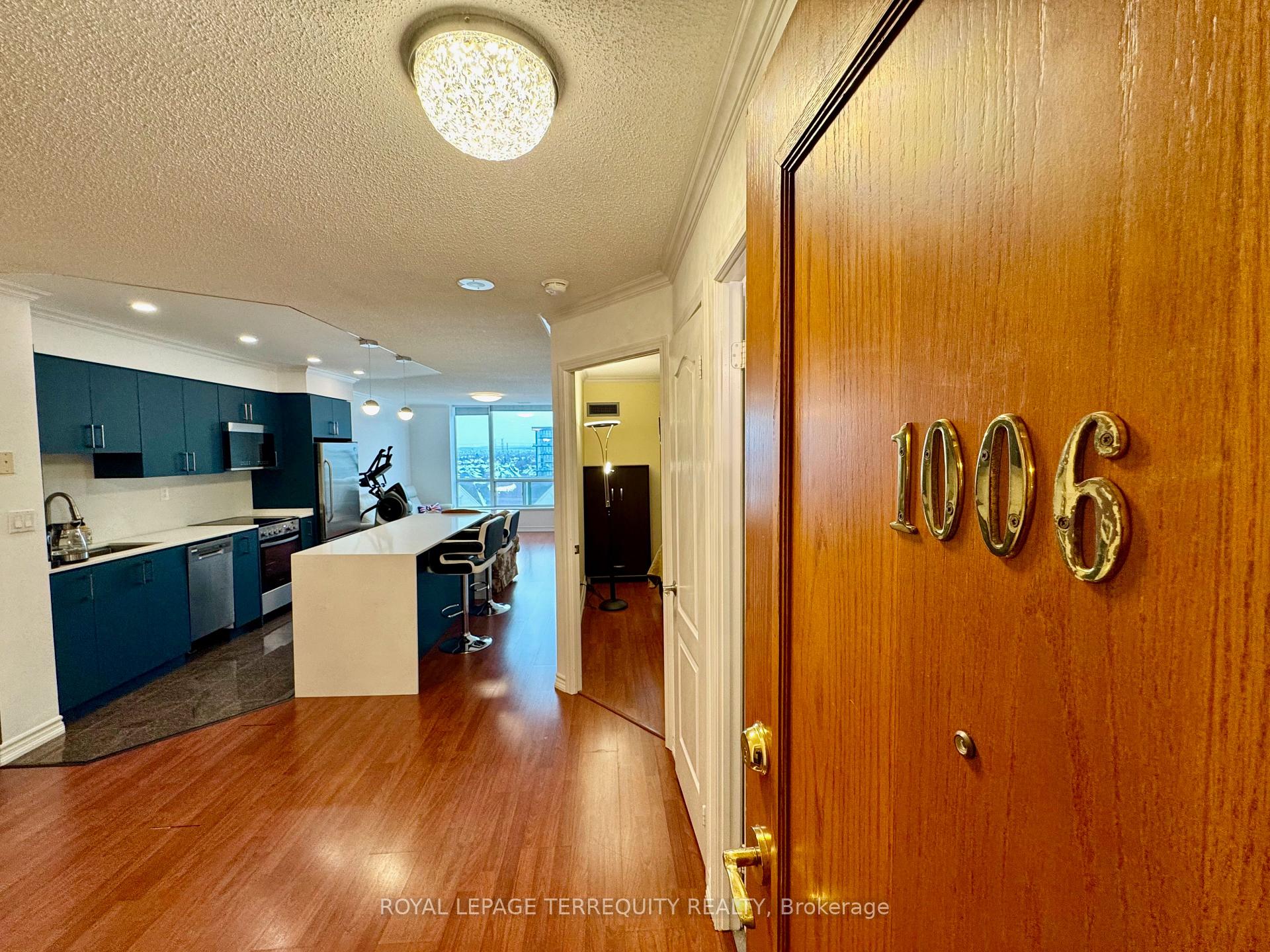 Front of Unit 1006, 745 New Westminster Drive
