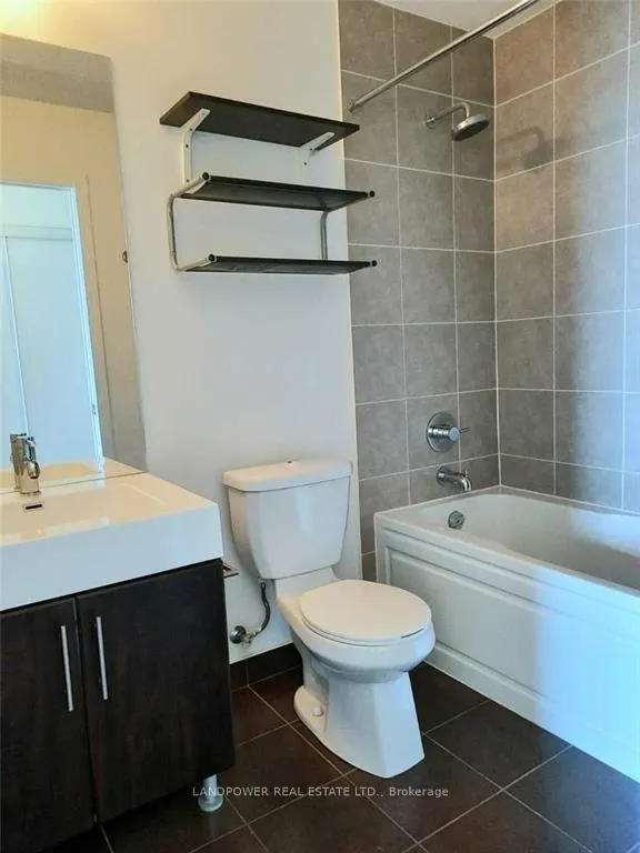 Photo 15 of Unit Lph3, 35 Brian Peck Crescent, Toronto, Thorncliffe Park — HOMEH