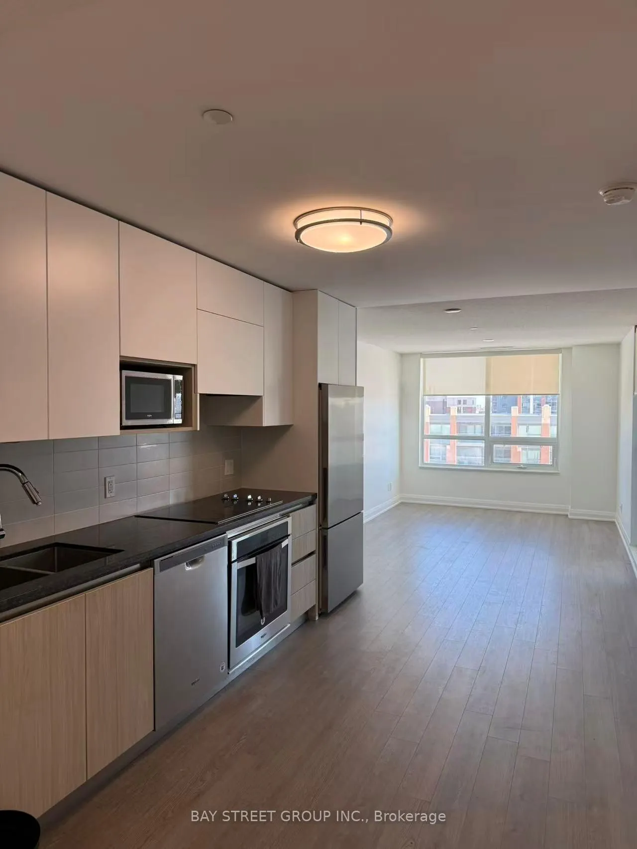 Photo 3 of Unit 709, 15 Water Walk Drive, Markham, Unionville — HOMEH