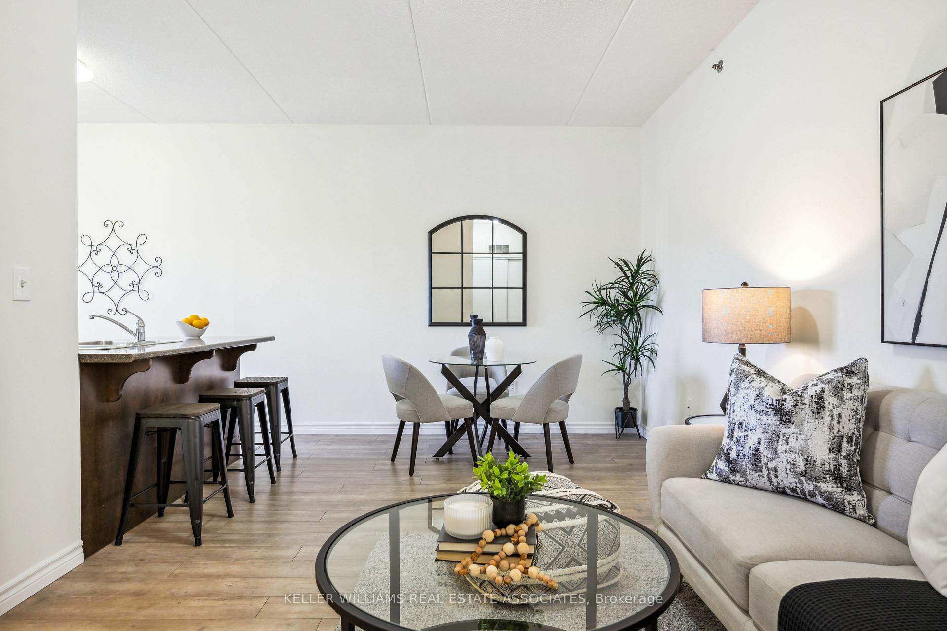 Photo 3 of Unit 110, 1440 Gordon Street, Guelph, Pineridge/Westminster Woods — HOMEH
