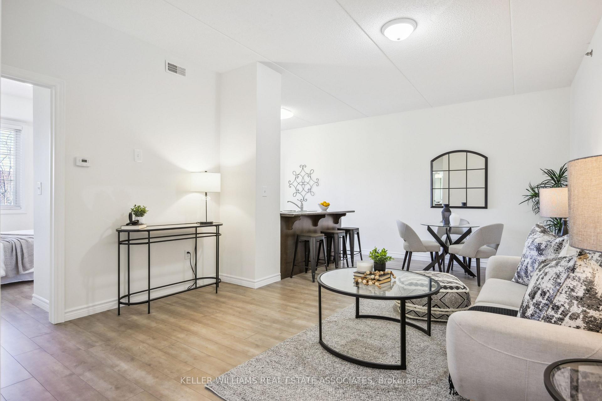 Photo 4 of Unit 110, 1440 Gordon Street, Guelph, Pineridge/Westminster Woods — HOMEH