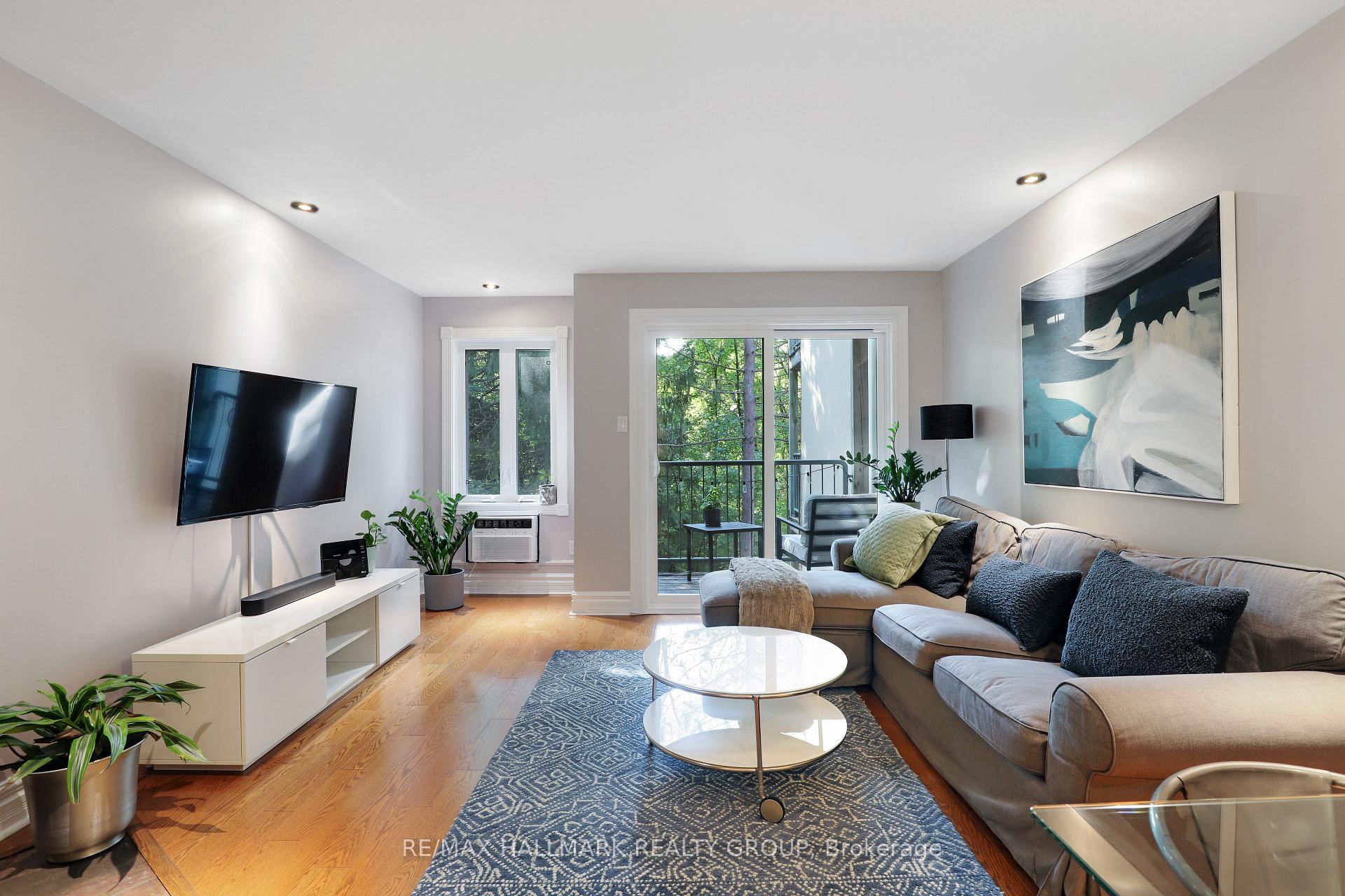 Photo 7 of 47 Crispin Private, Ottawa, Manor Park — HOMEH