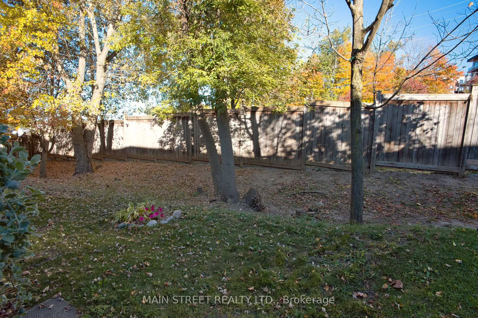Photo 8 of 13 Quail Crescent, Barrie, Ardagh — HOMEH
