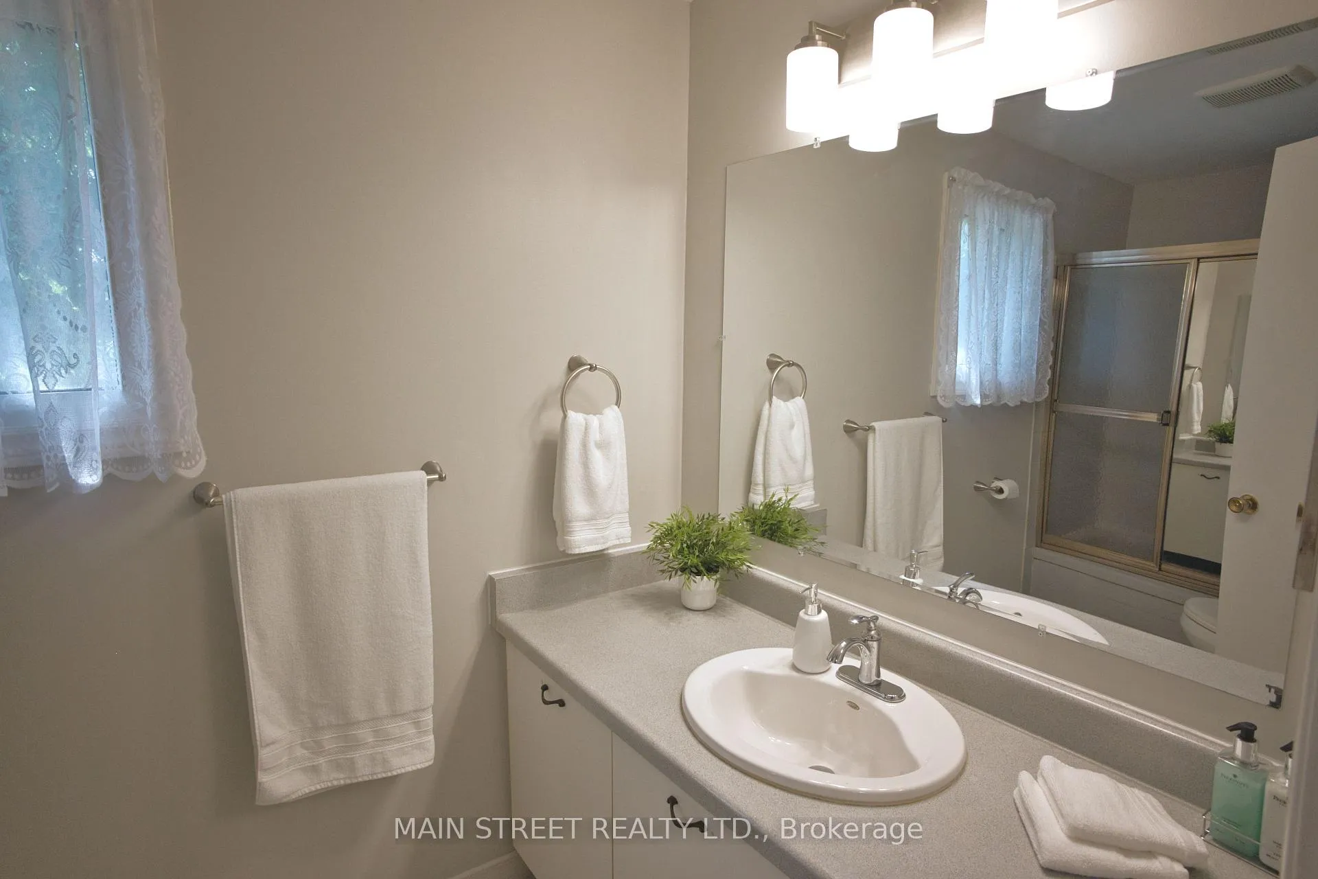 Photo 13 of 13 Quail Crescent, Barrie, Ardagh — HOMEH