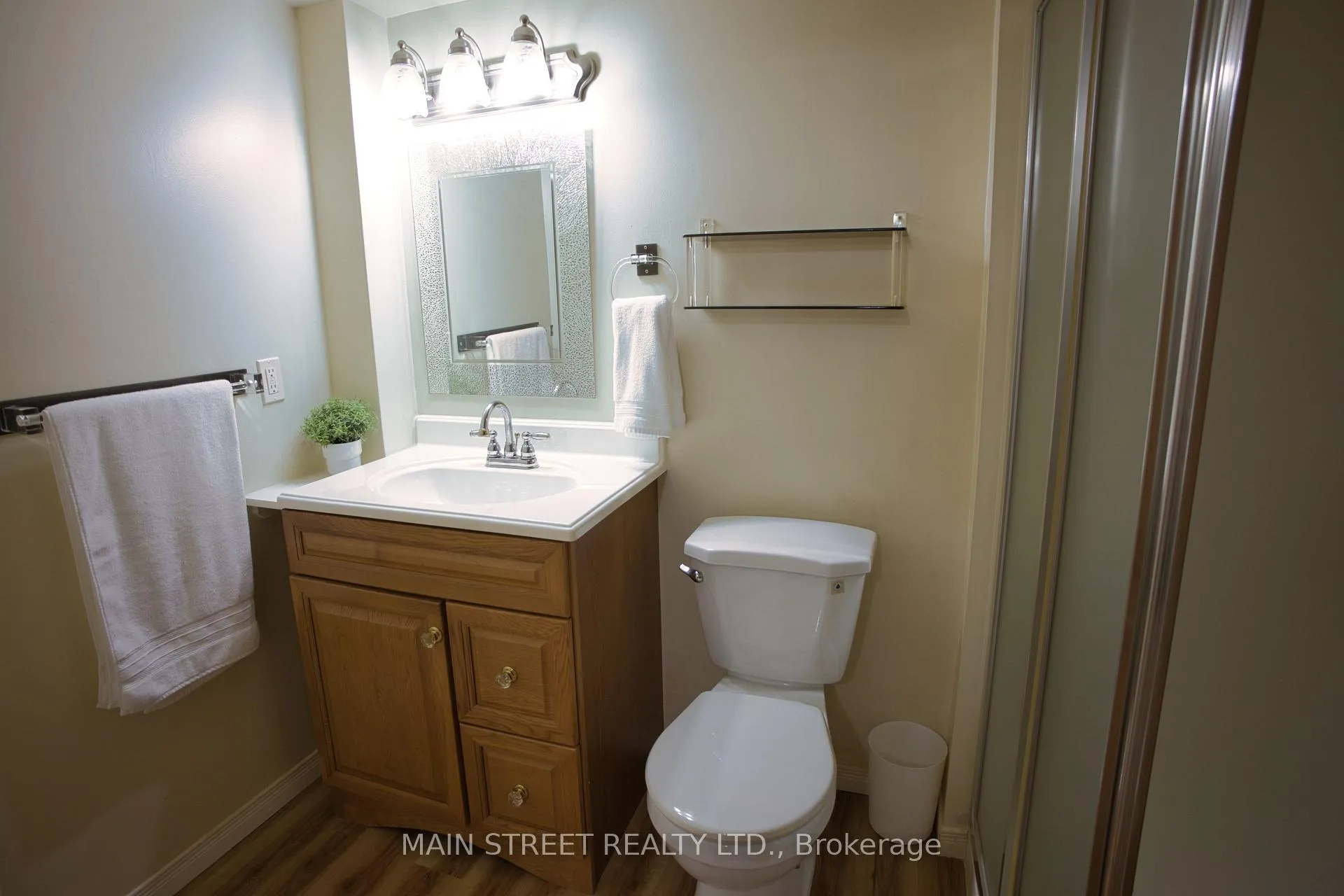 Photo 17 of 13 Quail Crescent, Barrie, Ardagh — HOMEH