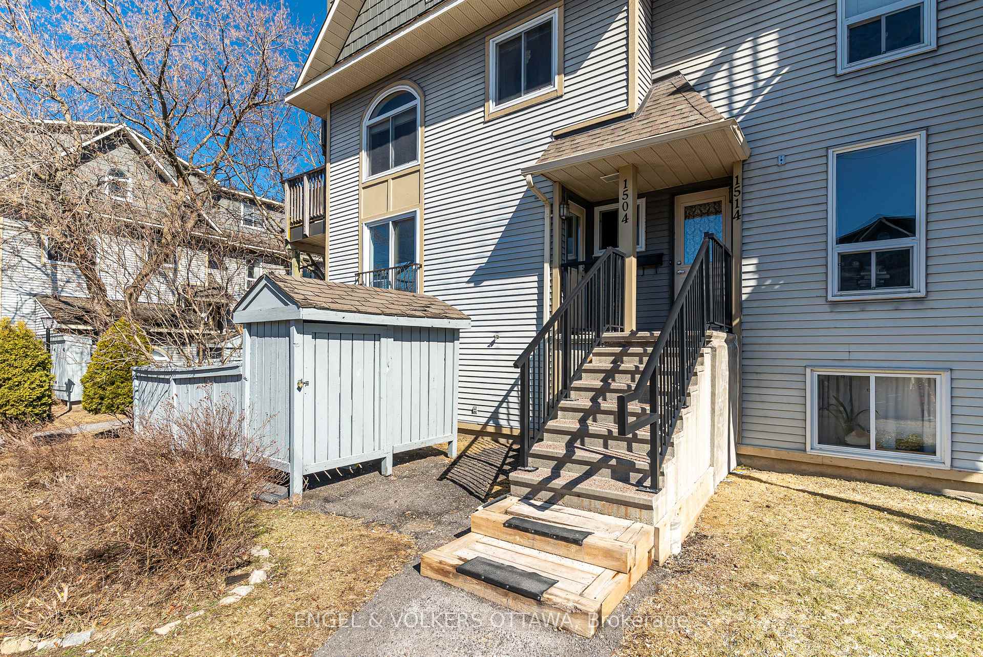 Photo 2 of 1504 Tanguay Court, Ottawa, Kanata - Katimavik — HOMEH