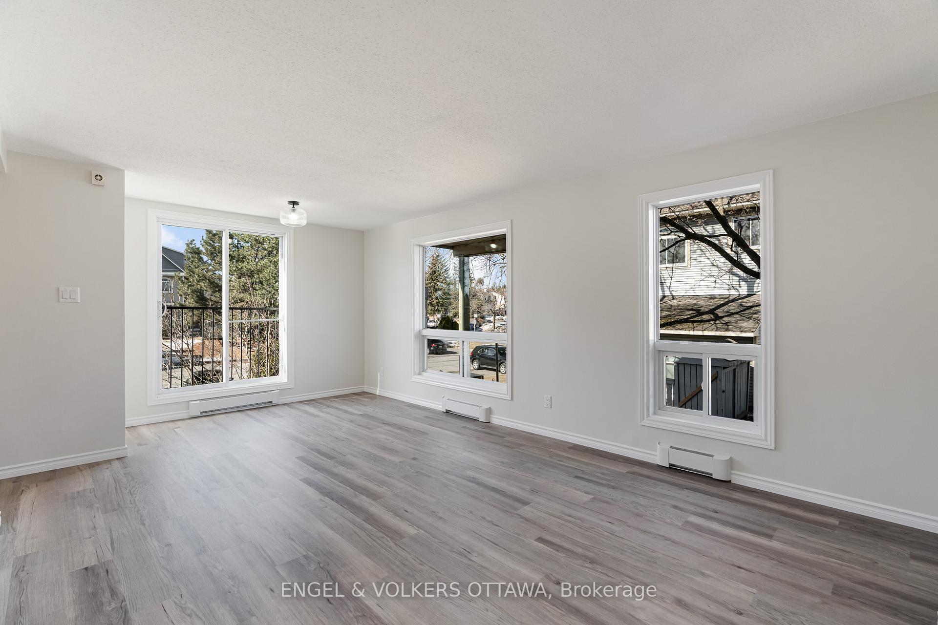 Photo 9 of 1504 Tanguay Court, Ottawa, Kanata - Katimavik — HOMEH