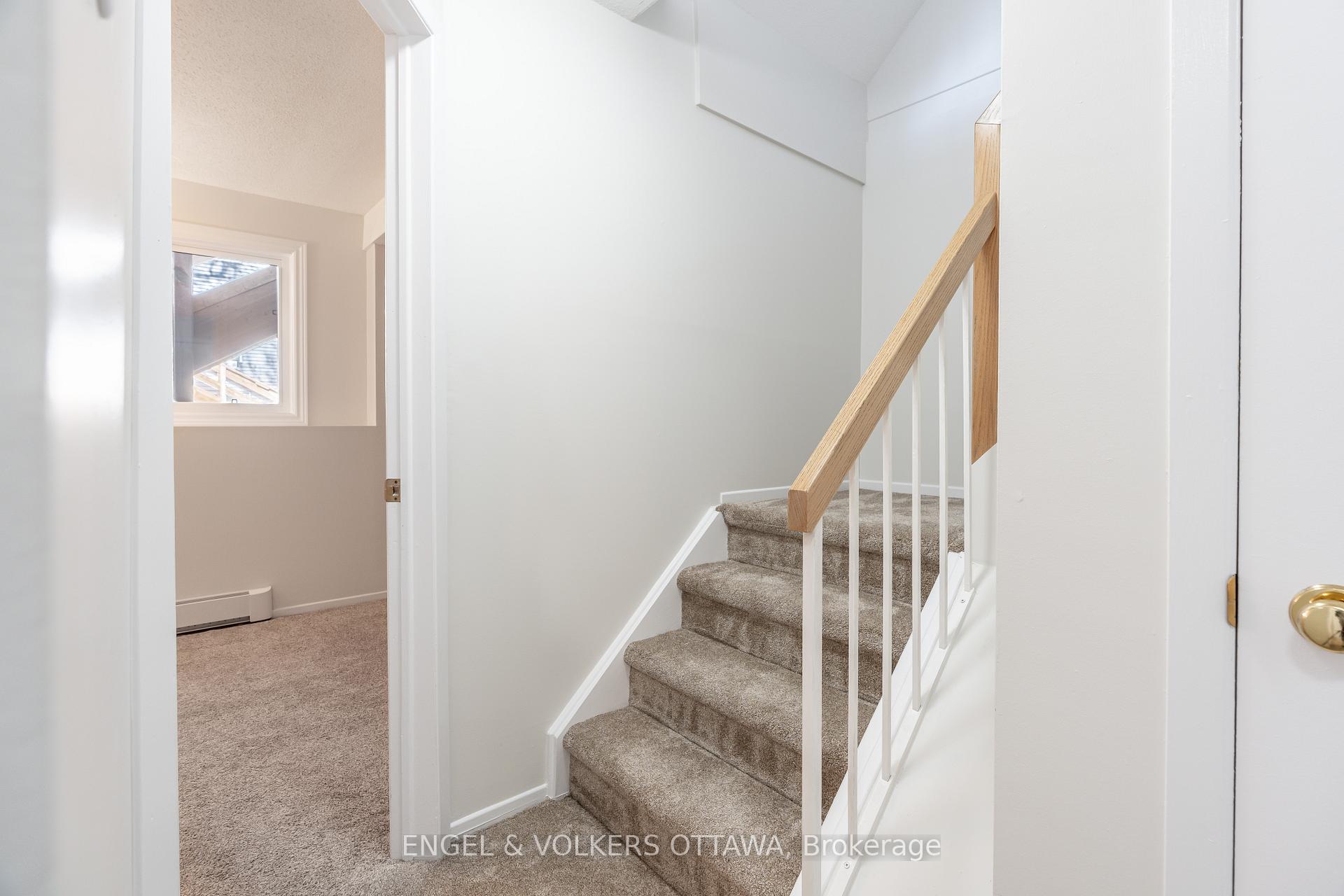 Photo 16 of 1504 Tanguay Court, Ottawa, Kanata - Katimavik — HOMEH