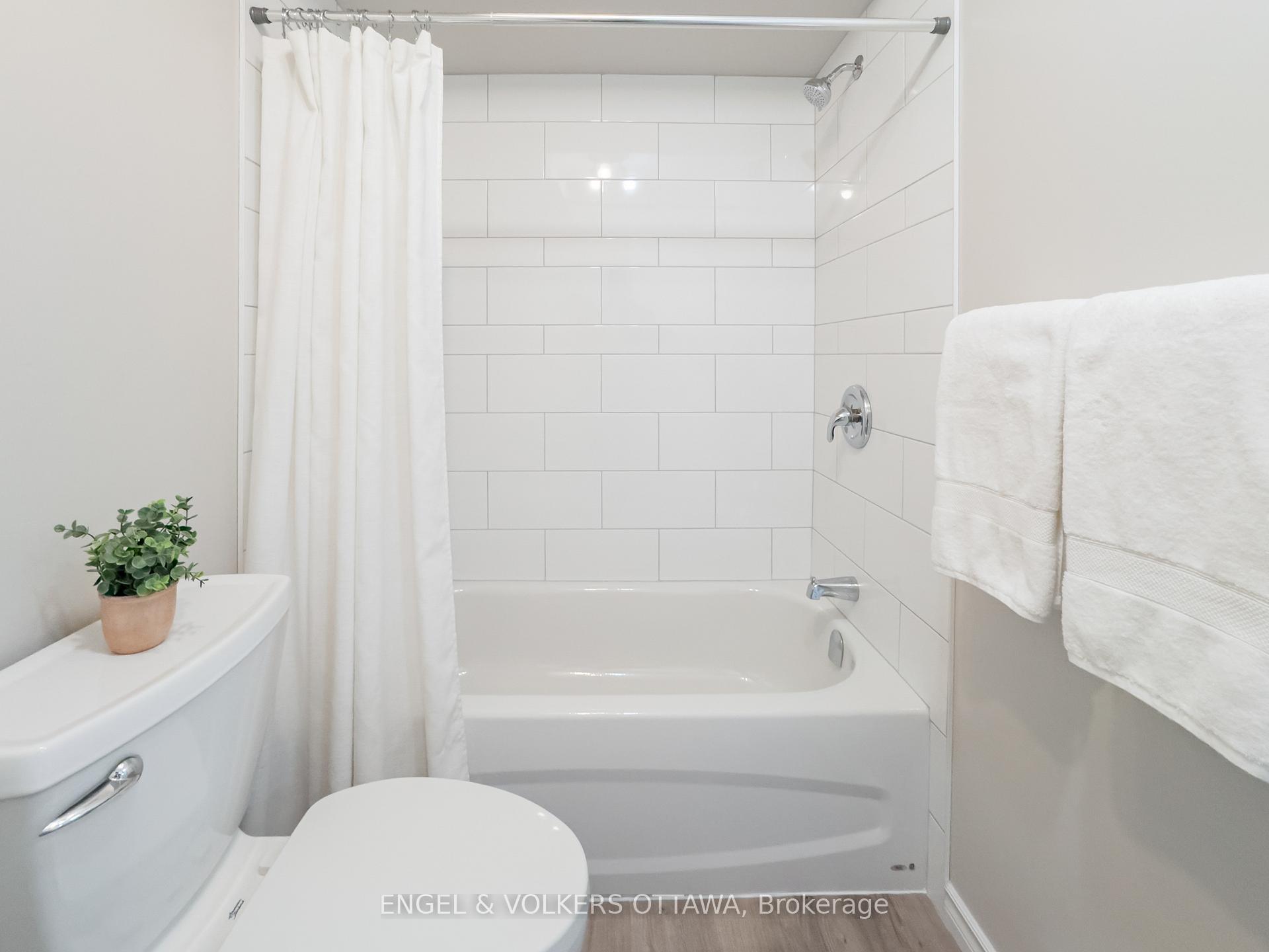 Photo 21 of 1504 Tanguay Court, Ottawa, Kanata - Katimavik — HOMEH