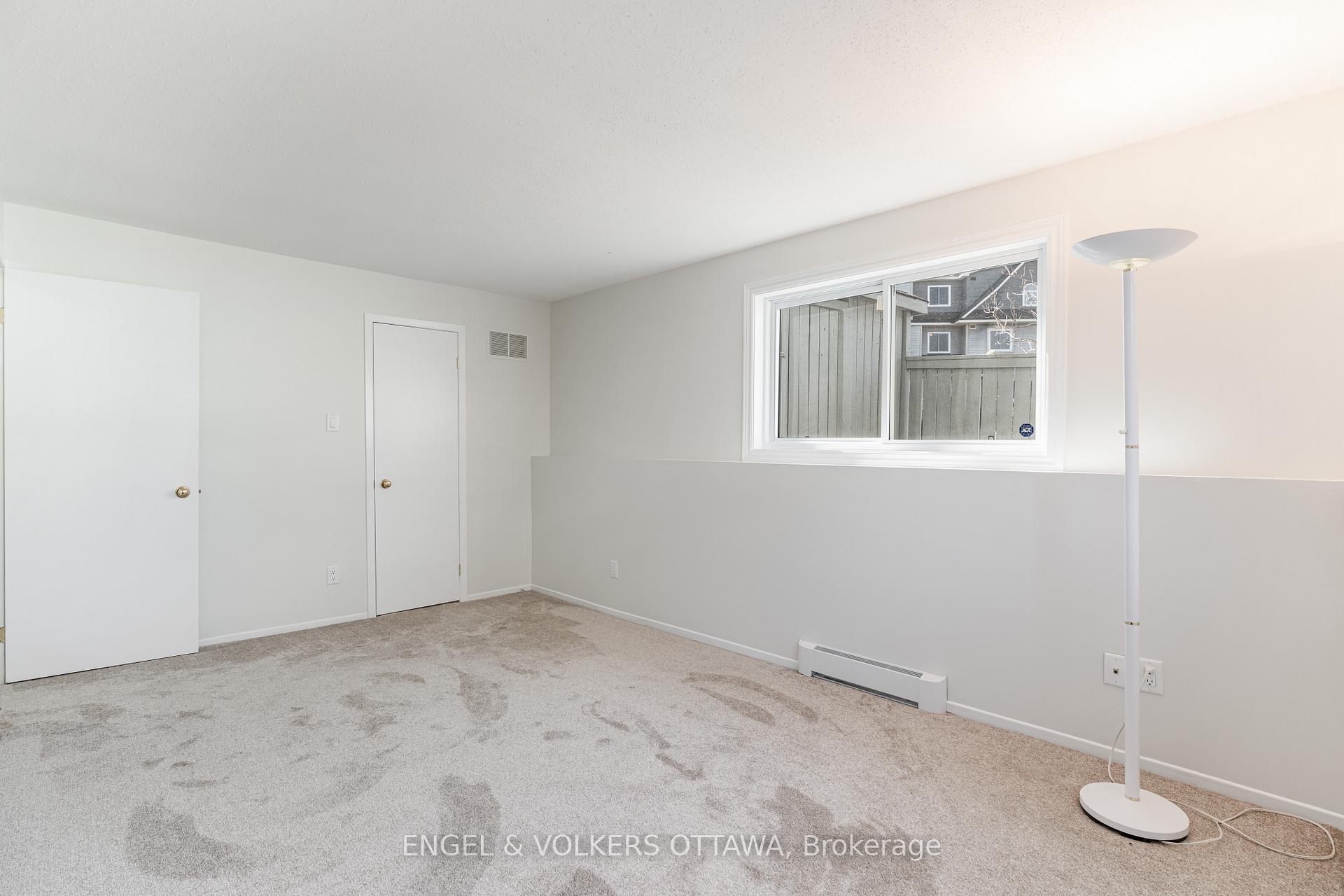 Photo 25 of 1504 Tanguay Court, Ottawa, Kanata - Katimavik — HOMEH