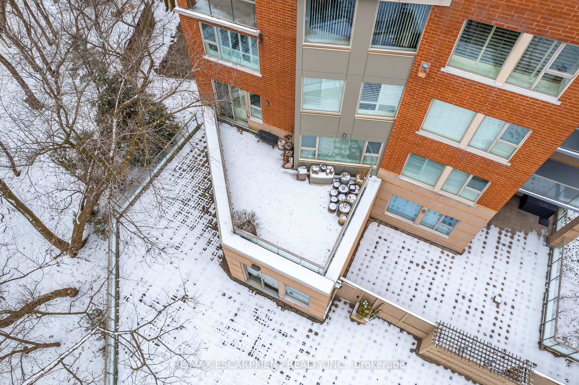 Photo 35 of Unit 201, 77 Governors Road, Hamilton, Dundas — HOMEH