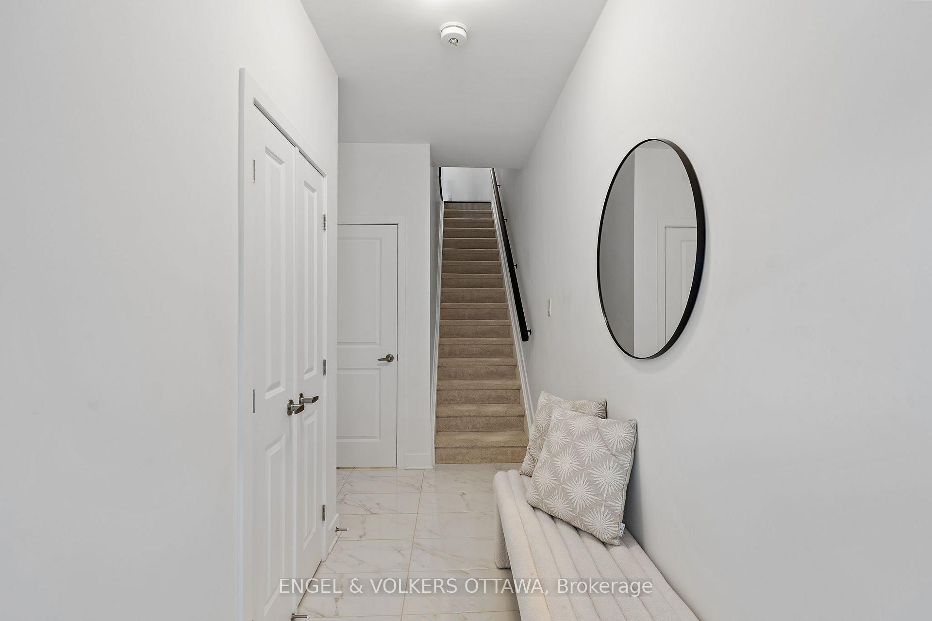 Photo 3 of 507 Crescendo Private, Ottawa, Riverside South/Gloucester Glen — HOMEH
