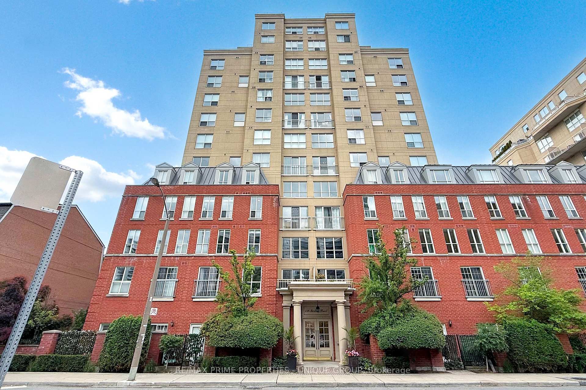 Front of Unit 630, 139 Merton Street