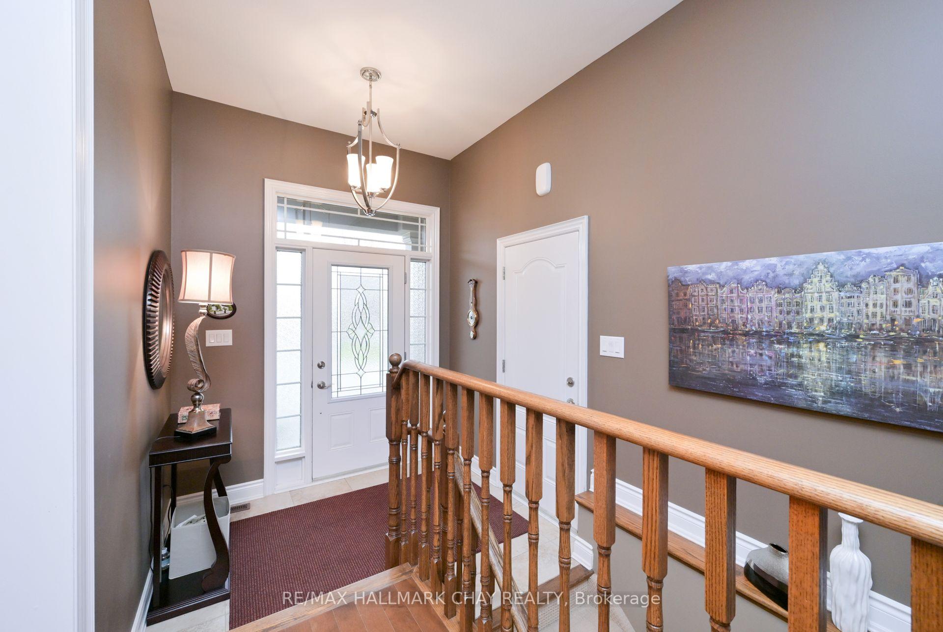 Photo 3 of 152 Ridge Way, New Tecumseth, Rural New Tecumseth — HOMEH