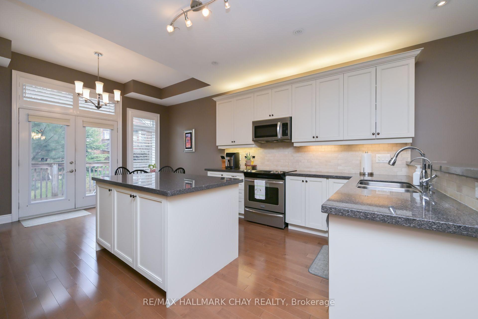 Photo 4 of 152 Ridge Way, New Tecumseth, Rural New Tecumseth — HOMEH