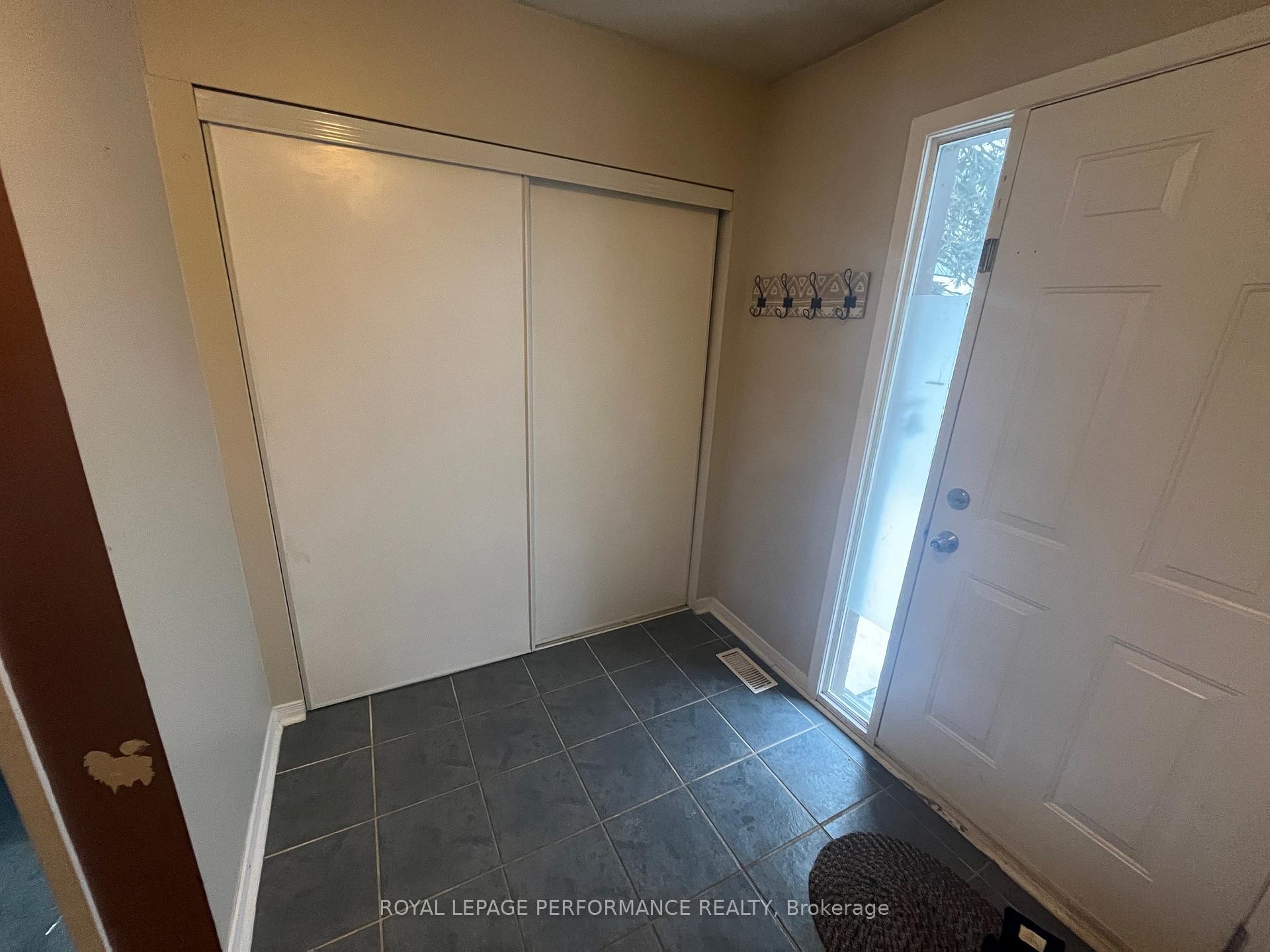 Photo 5 of Unit 120, 2250 Cotters Crescent, Ottawa, Windsor Park Village — HOMEH