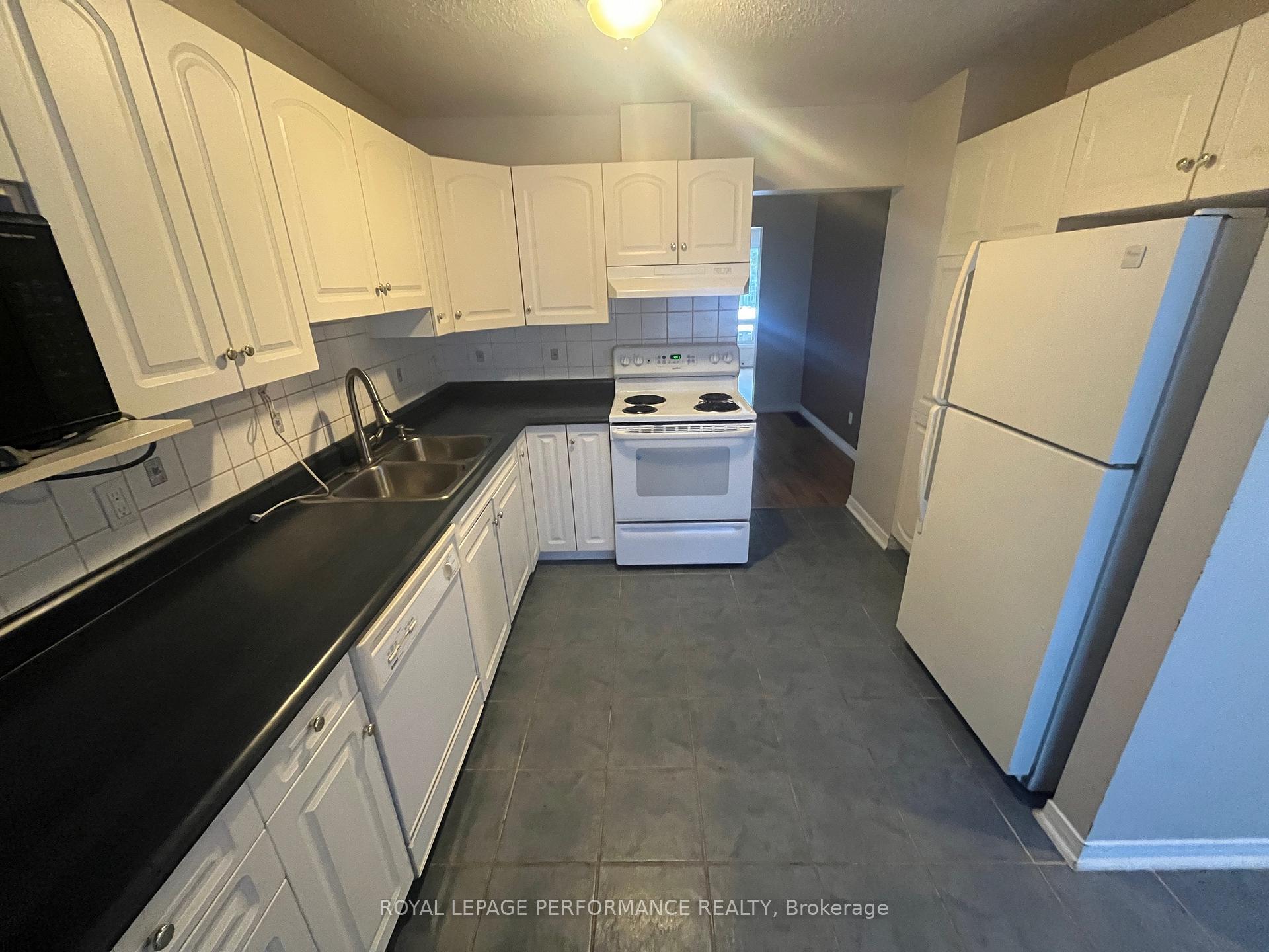 Photo 13 of Unit 120, 2250 Cotters Crescent, Ottawa, Windsor Park Village — HOMEH