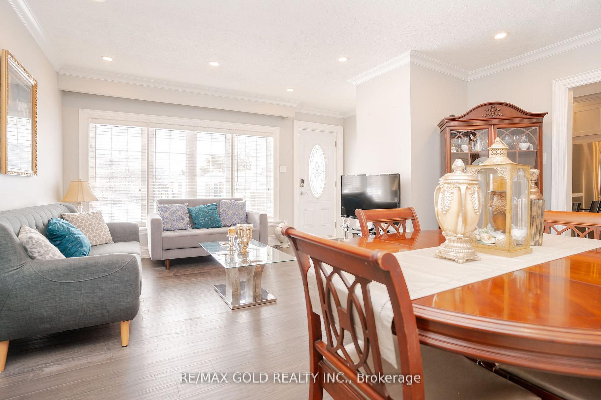 Photo 6 of 15 Castlemore Drive, Brampton, Brampton East — HOMEH