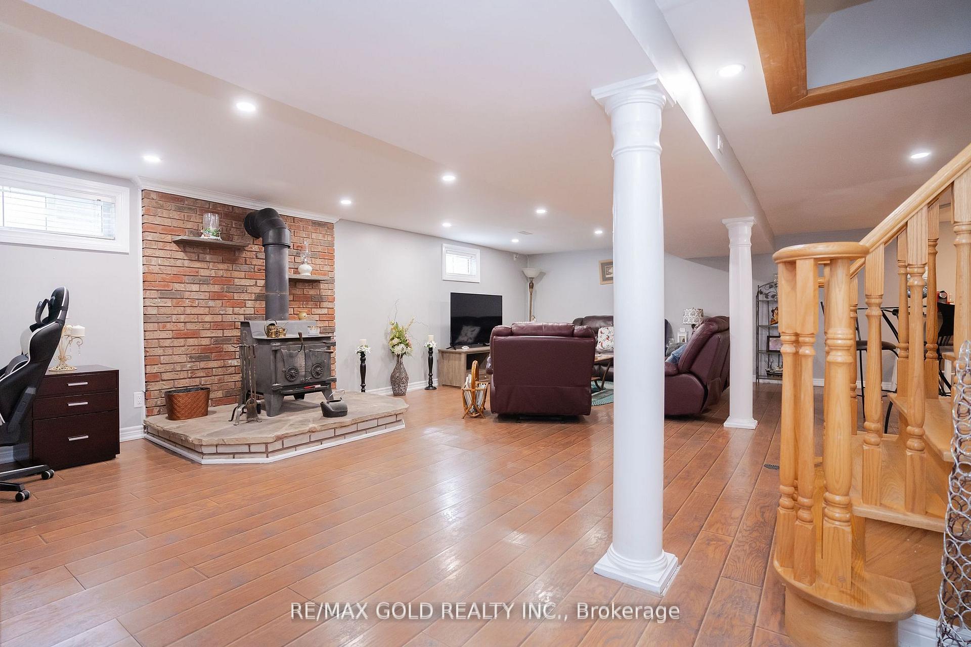 Photo 30 of 15 Castlemore Drive, Brampton, Brampton East — HOMEH