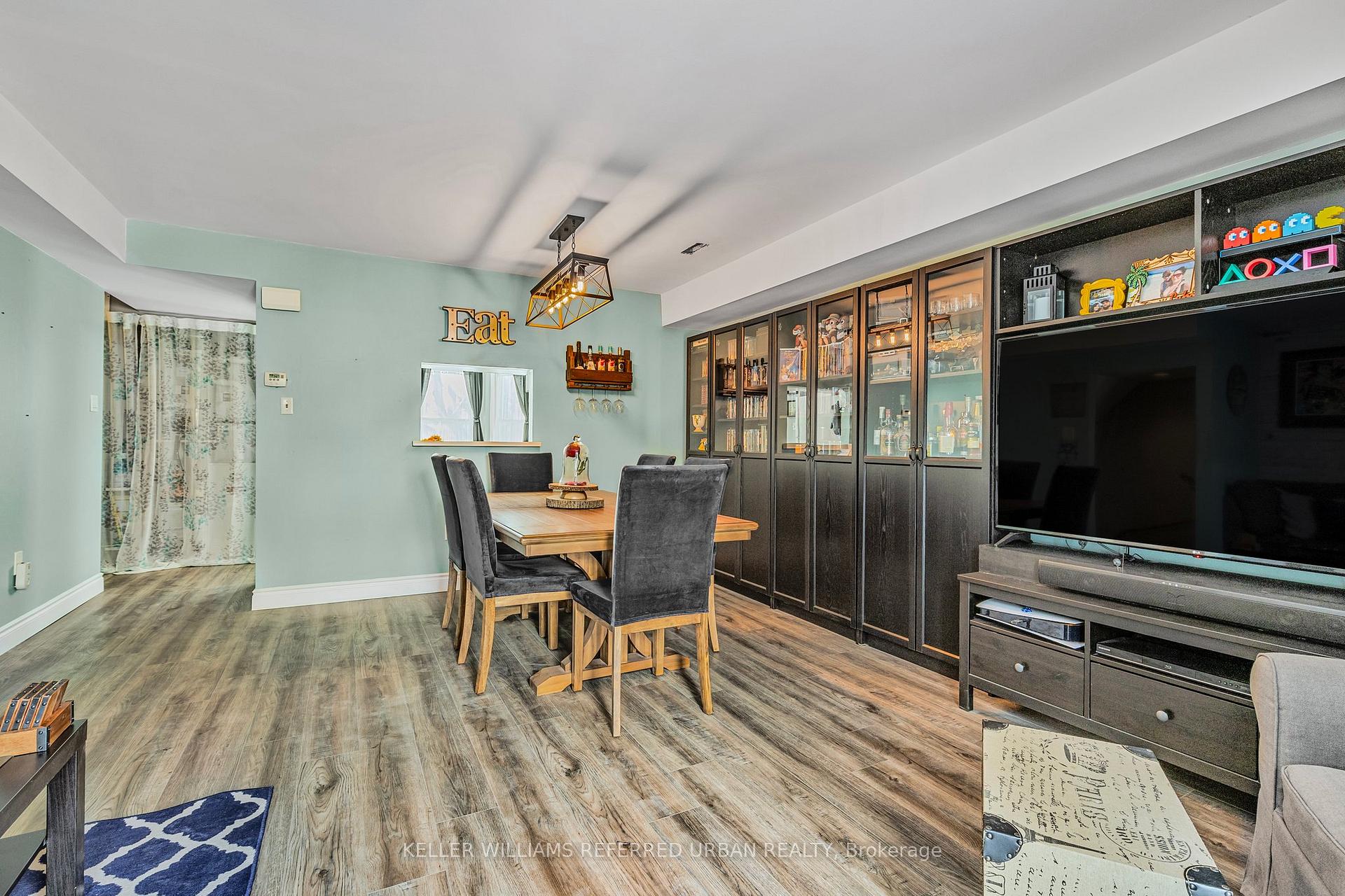 Photo 3 of Unit 7, 119 D'ambrosio Drive, Barrie, Painswick North — HOMEH