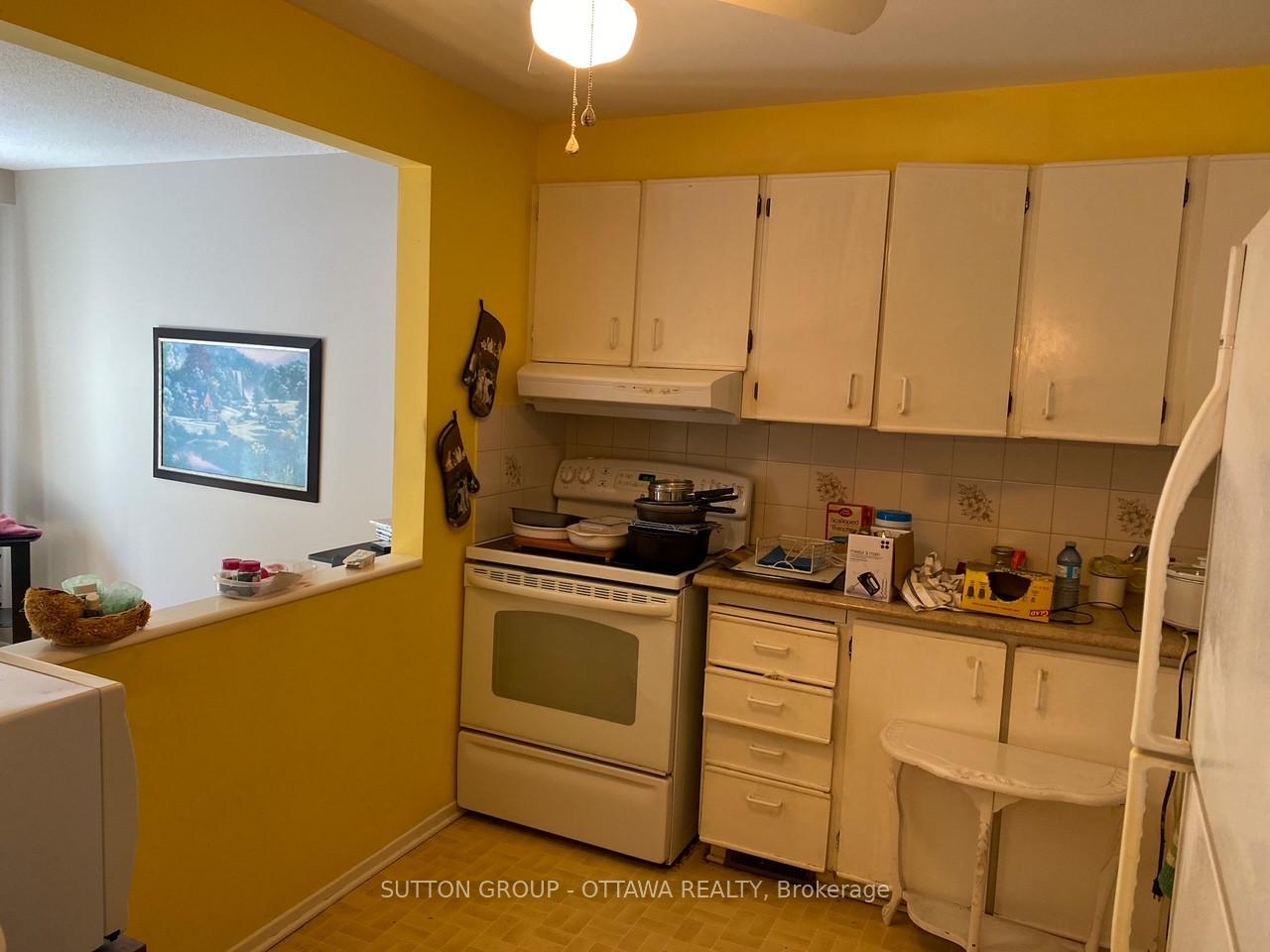 Photo 8 of Unit 33, 6896 Bilberry Drive, Ottawa, Convent Glen North — HOMEH